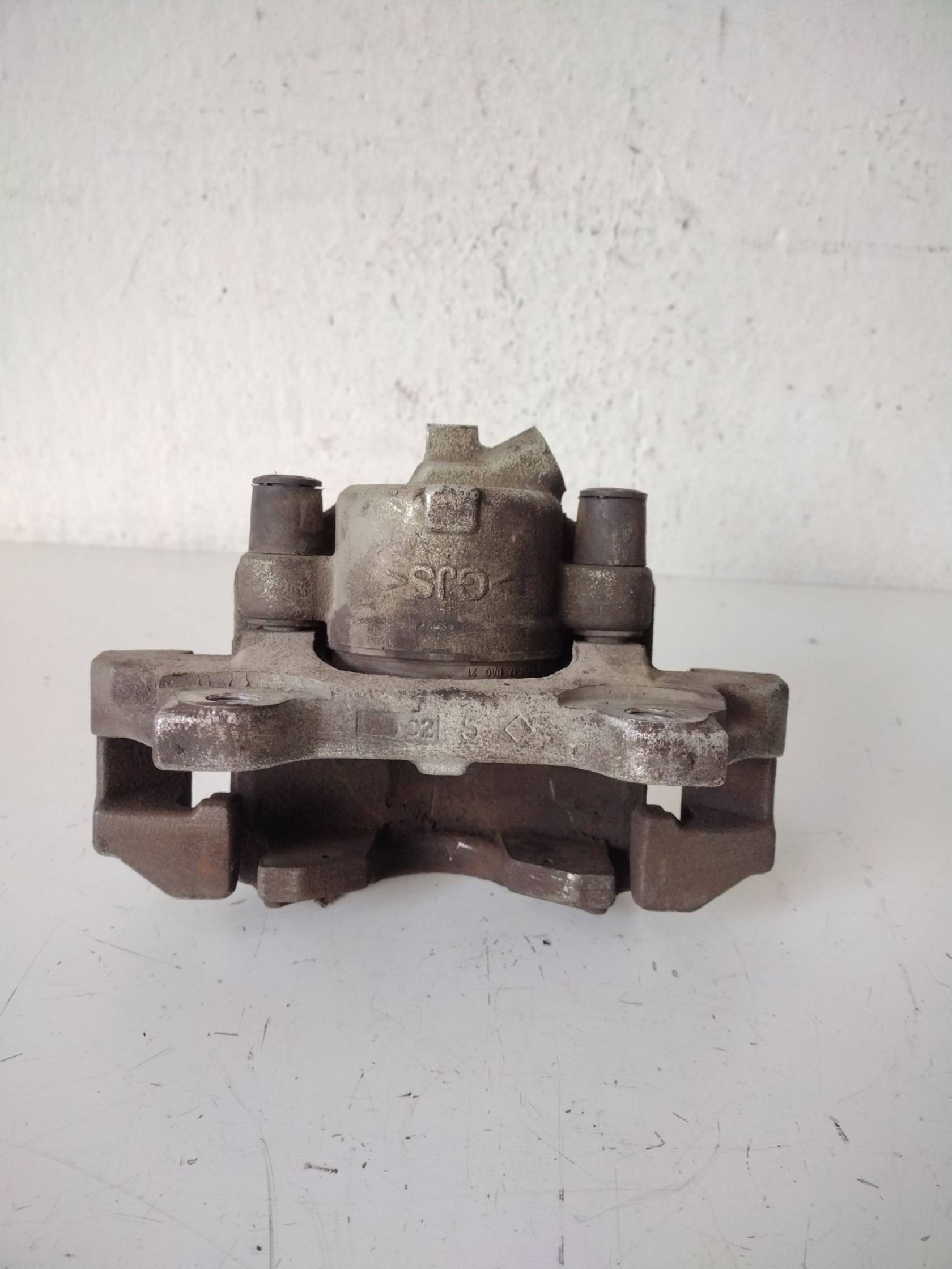 Pinza freno anteriore destra