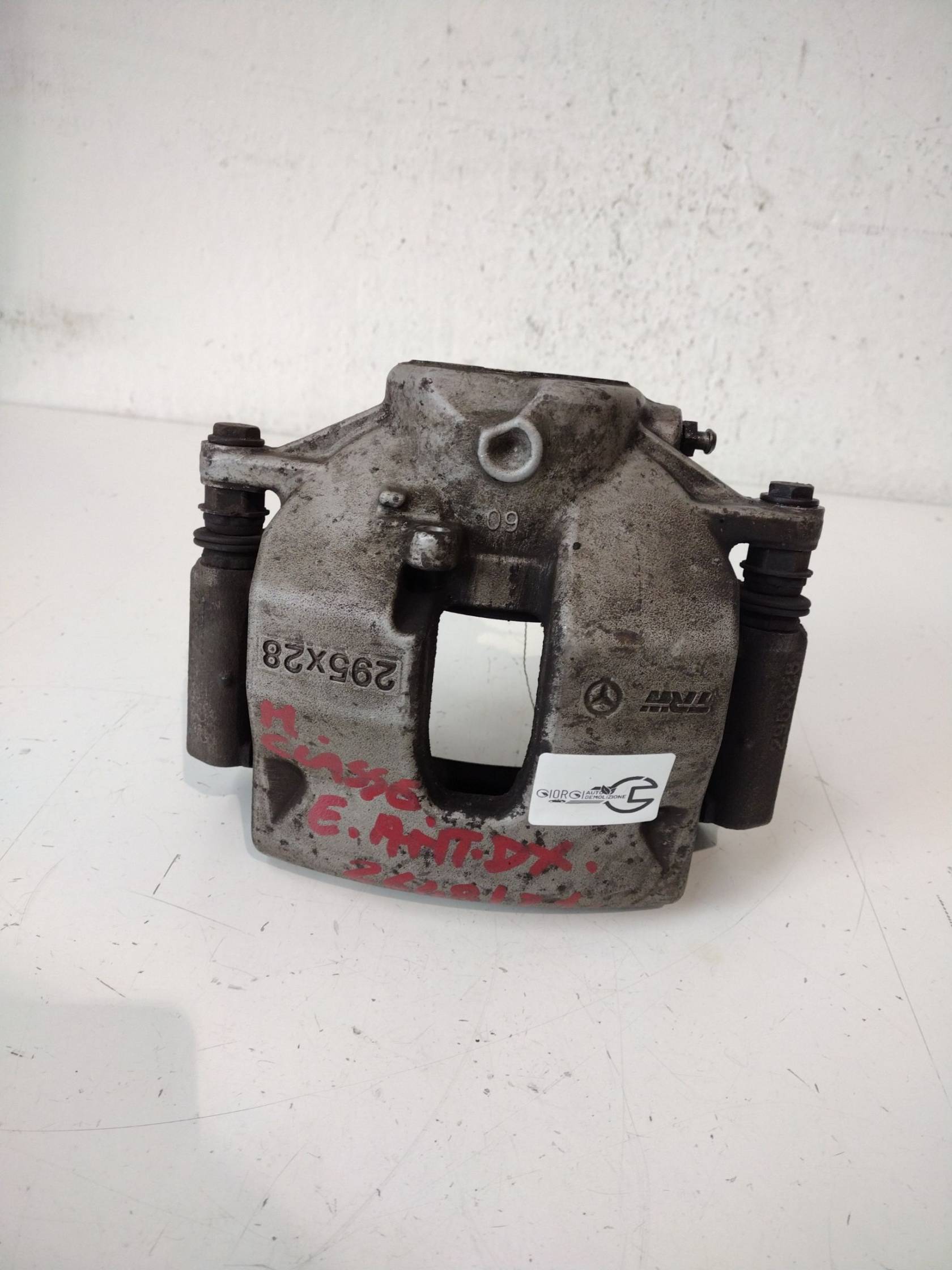 Pinza freno anteriore destro