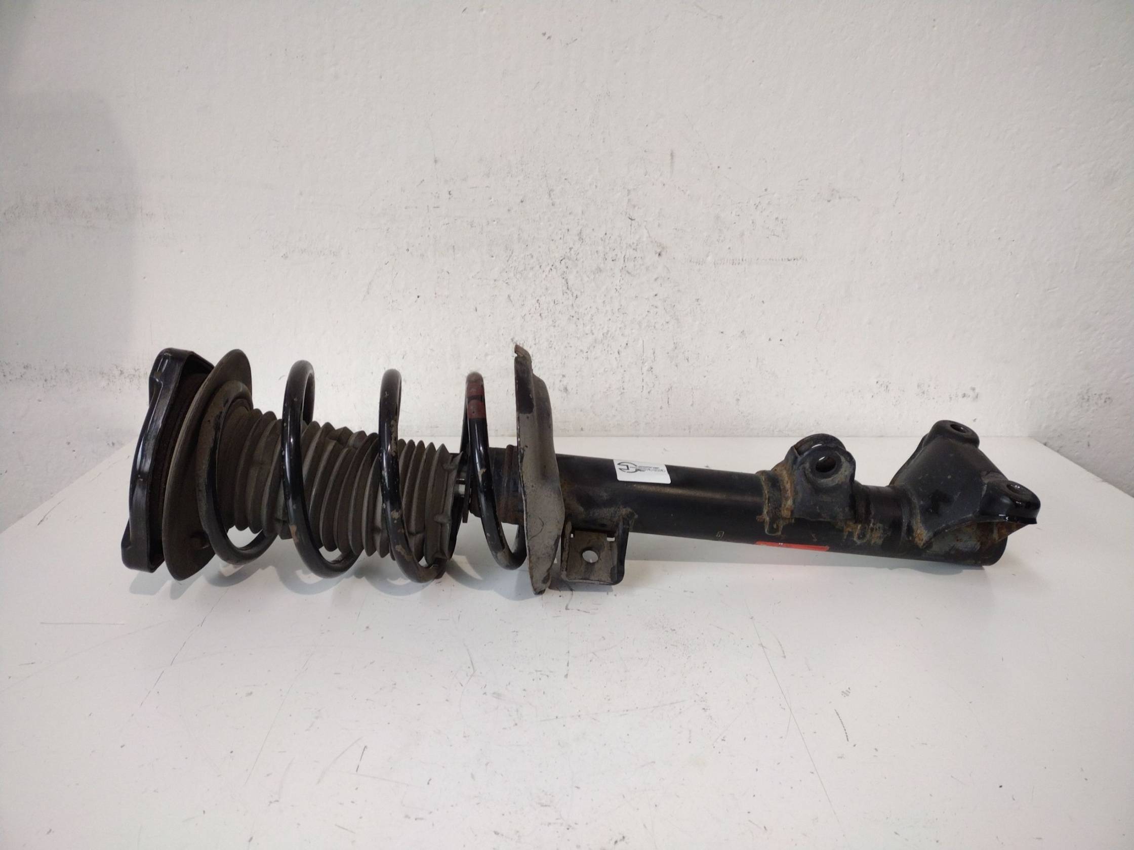 Ammortizzatore anteriore sinistro