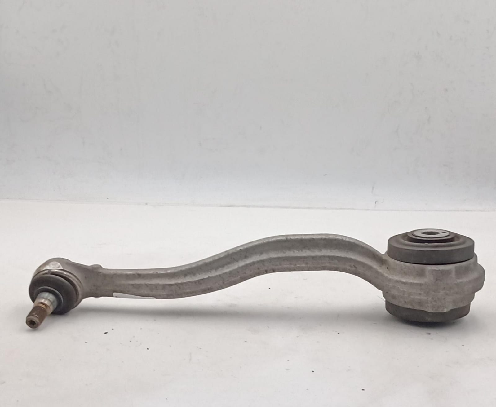 Braccio oscillante anteriore sinistro