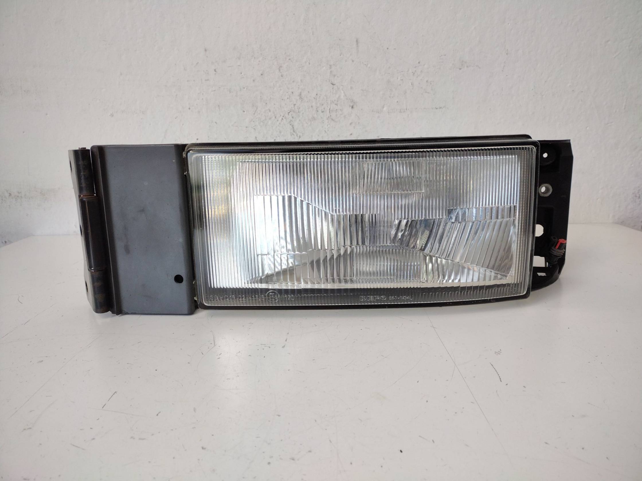 Fanale anteriore sinistro