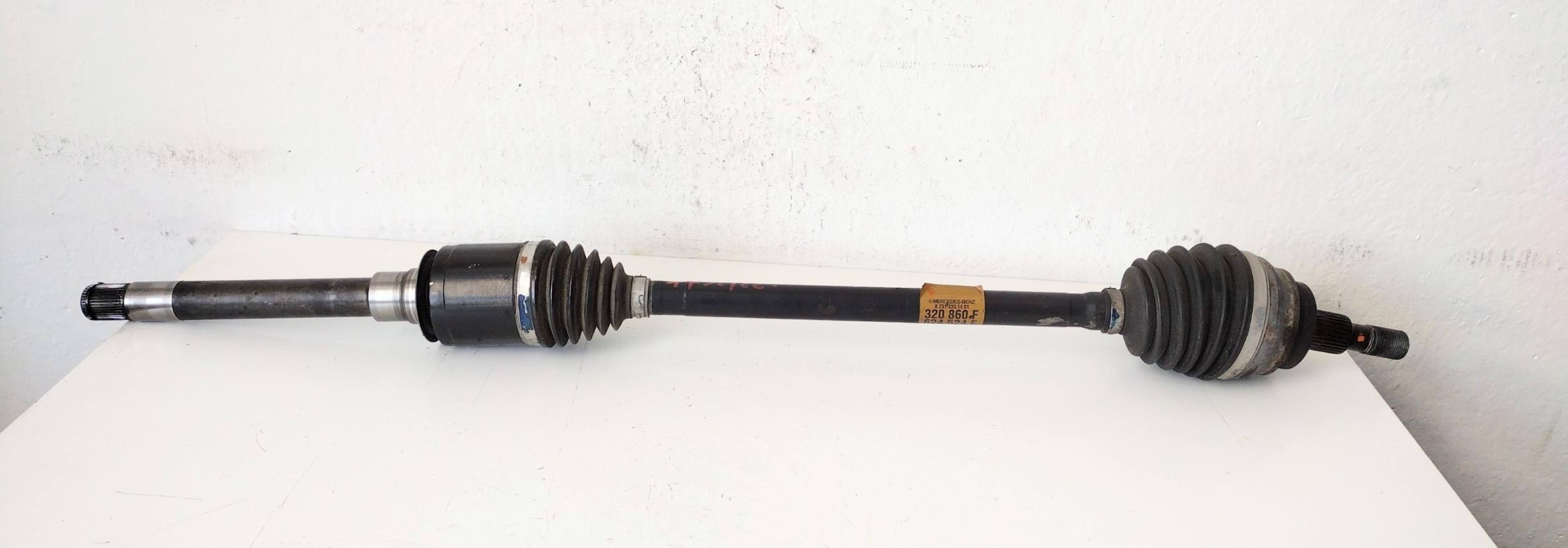 Semiasse anteriore destro Semiasse anteriore destro