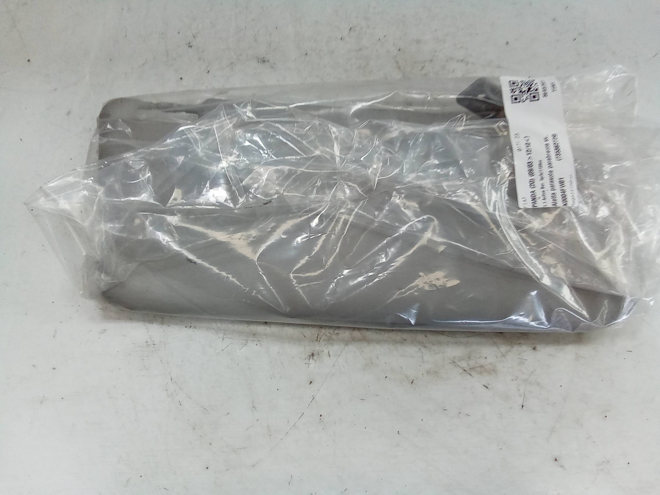 Aletta parasole parabrezza sx.