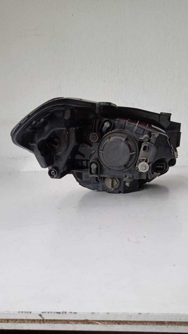 Fanale anteriore sinistro