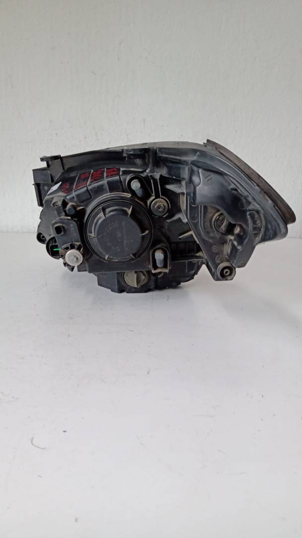 Fanale anteriore destro