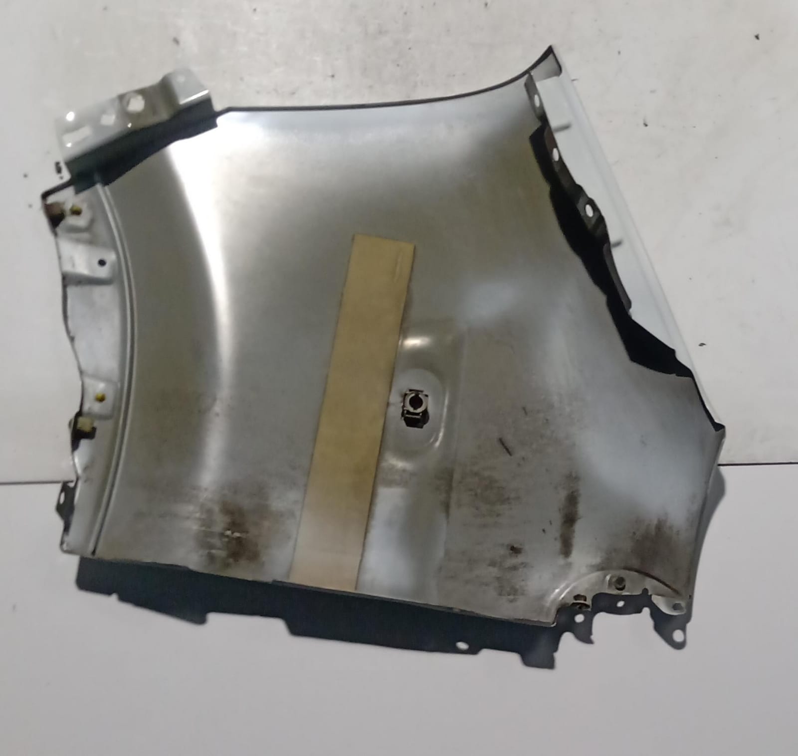 Parafango anteriore destro