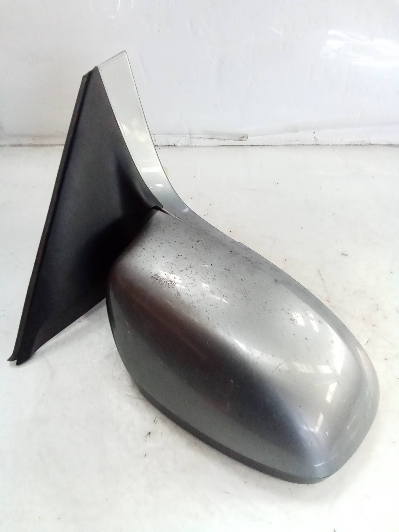 Retrovisore est. dx.