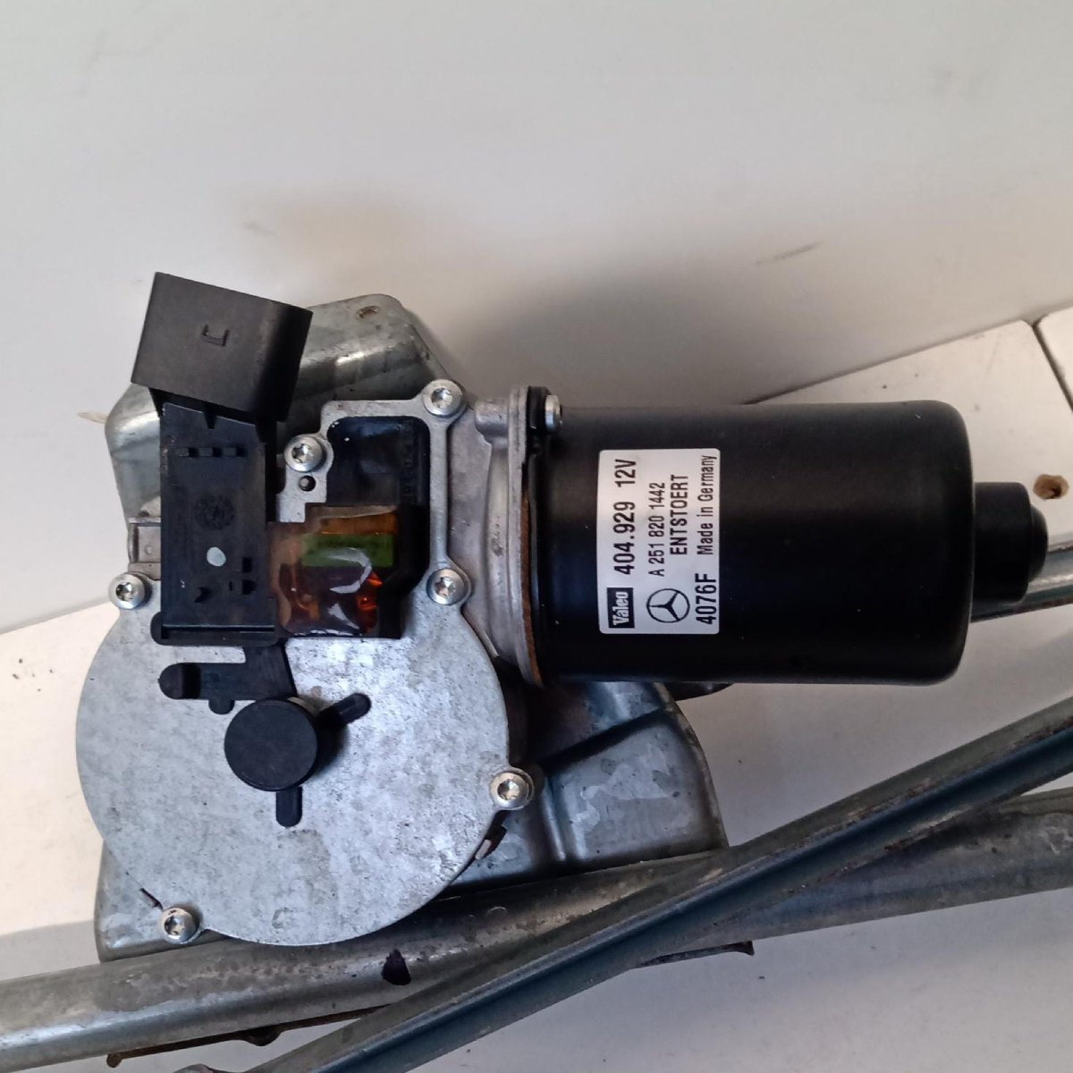 Motorino tergicristalli anteriore