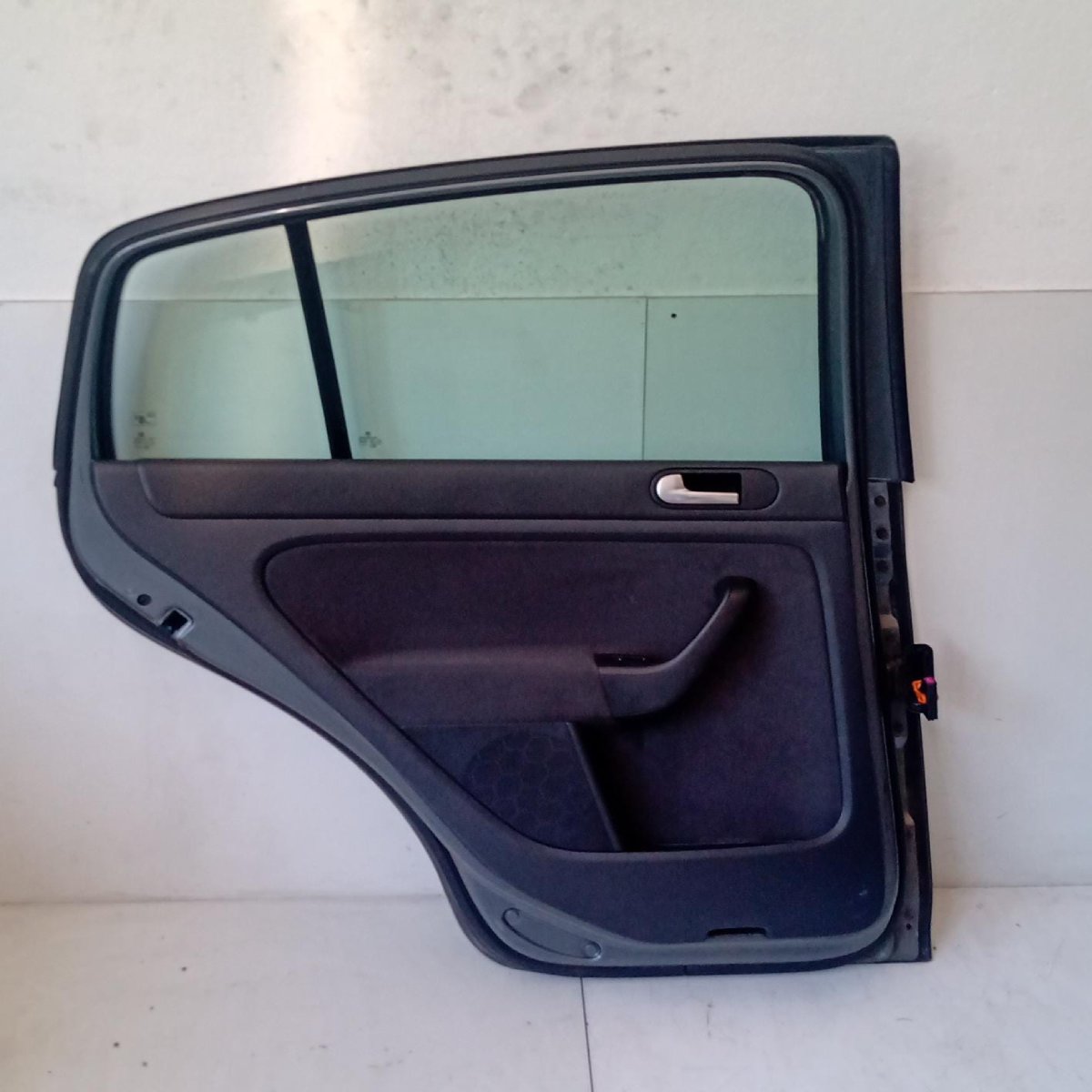 Porta posteriore sinistra Porta posteriore sinistra