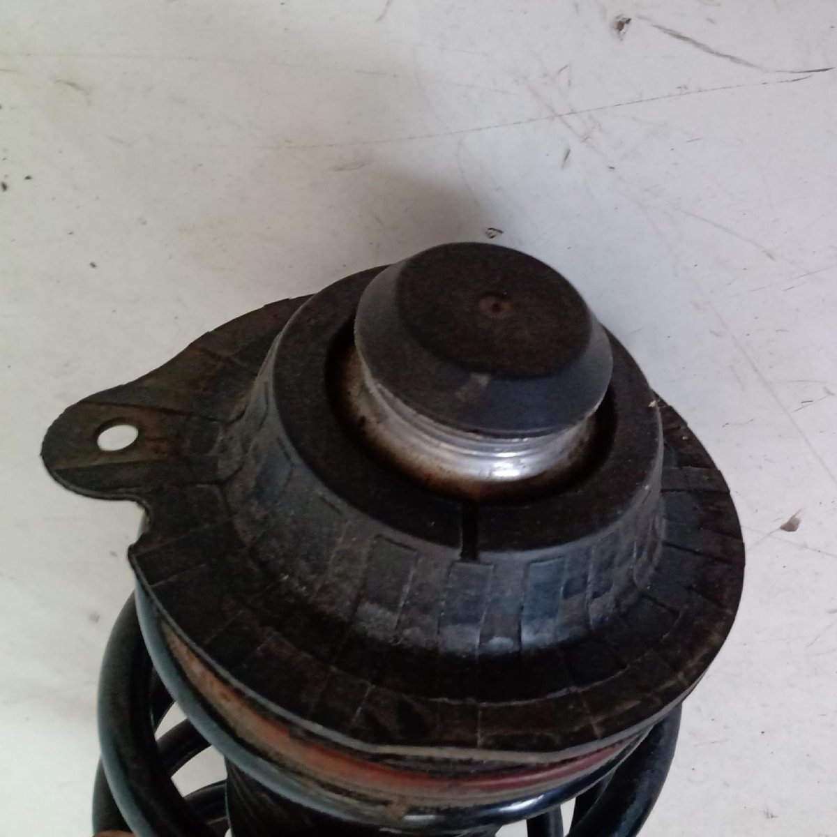 Ammortizzatore anteriore sinistro