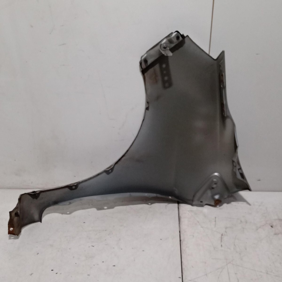 Parafango anteriore destro Parafango anteriore destro