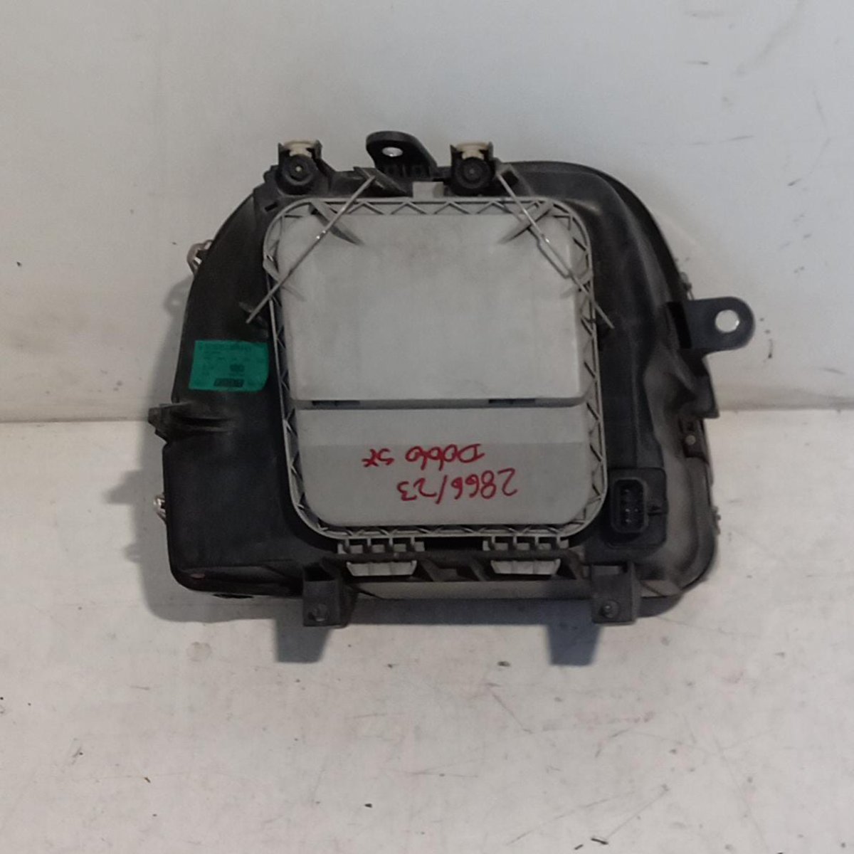 Fanale anteriore sinistro