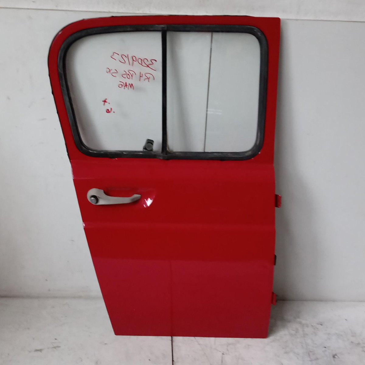 Porta posteriore destra Porta posteriore destra