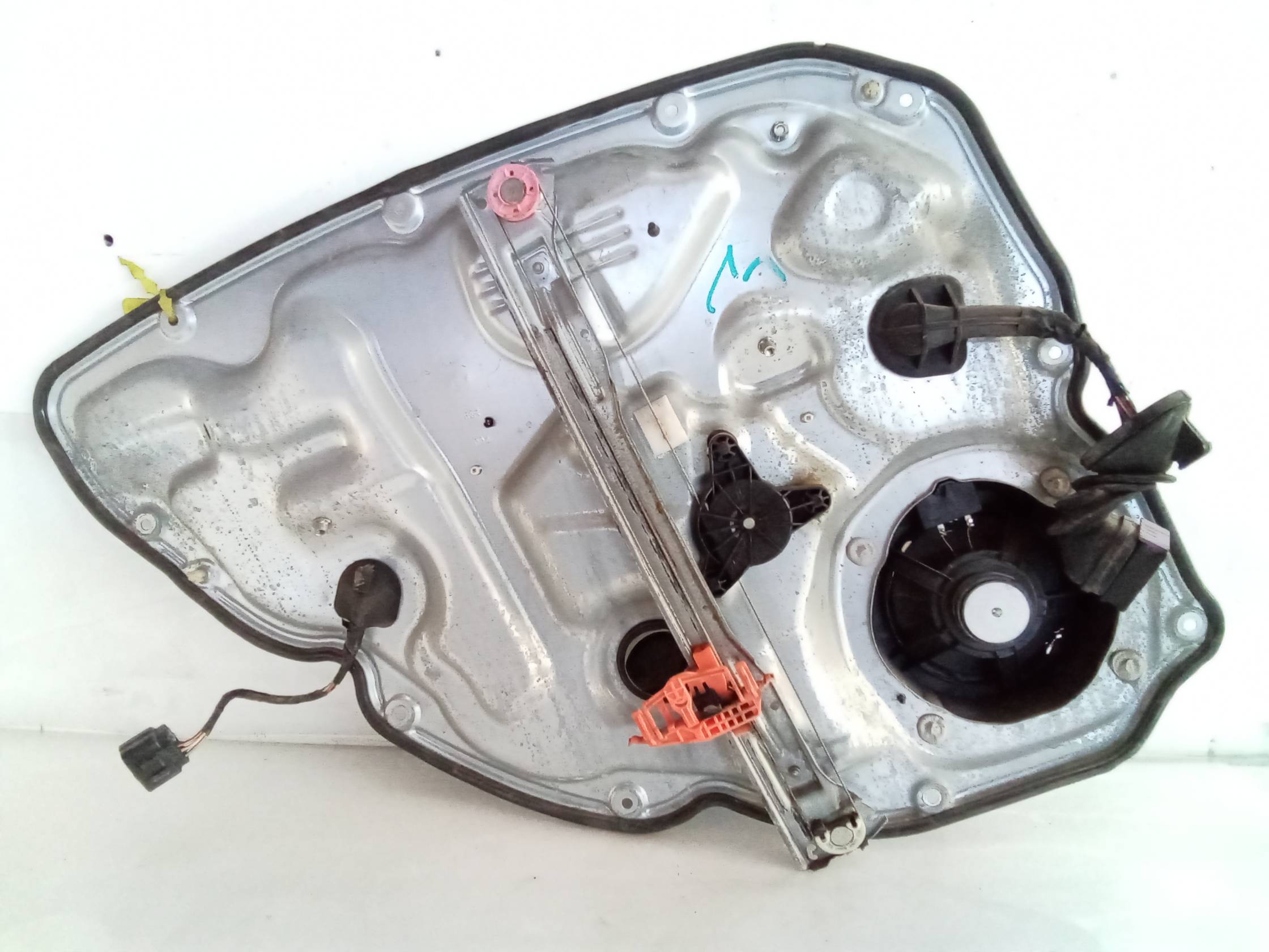 Alzacristallo elettr. porta post. con motorino dx.