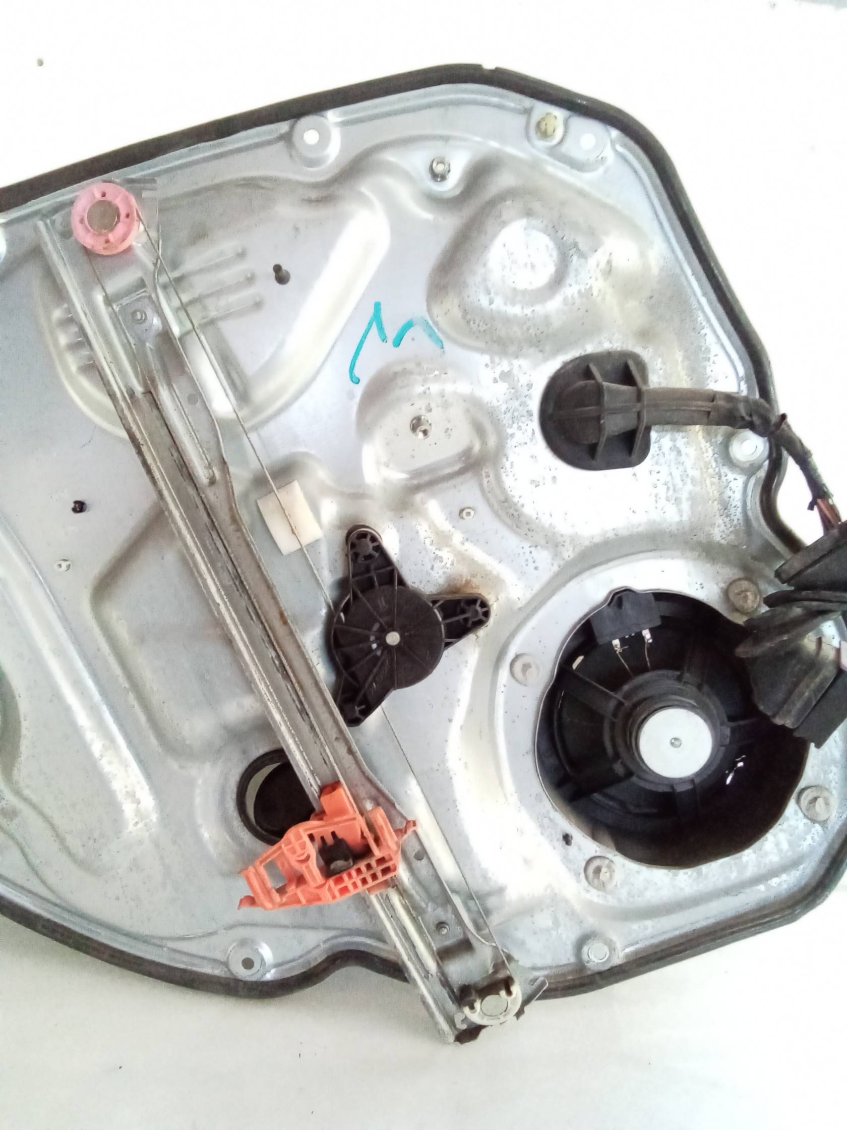 Alzacristallo elettr. porta post. con motorino dx.