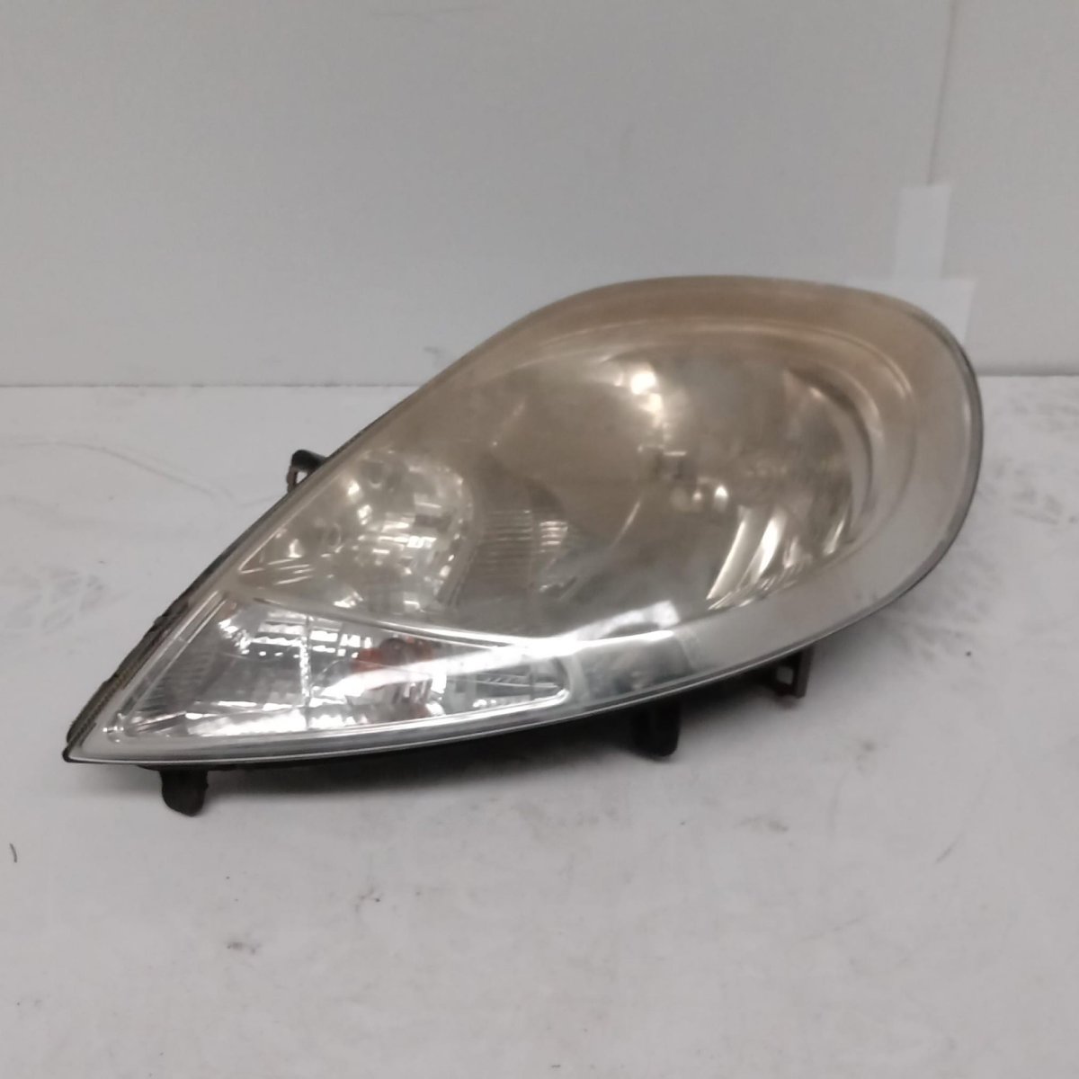 Fanale anteriore sinistro