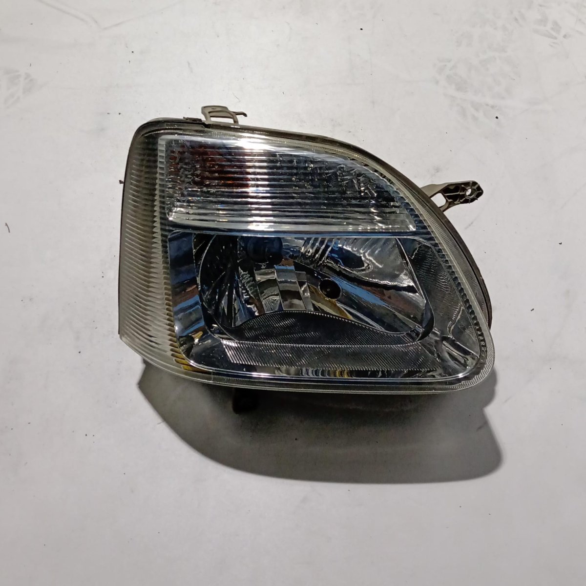 Fanale anteriore destro