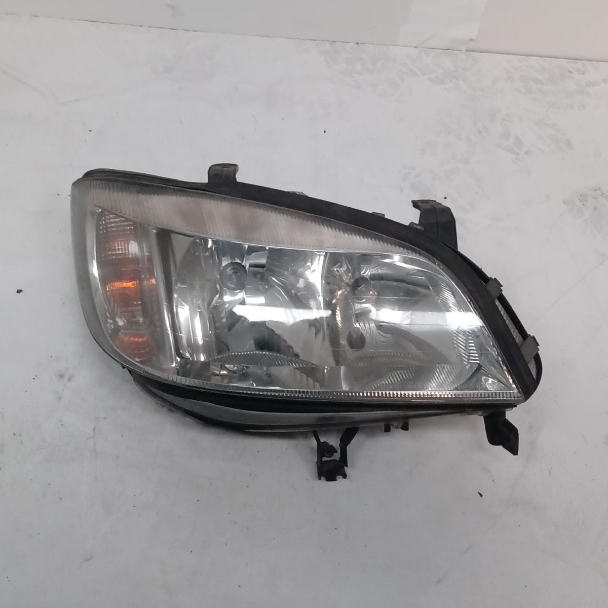 Fanale anteriore destro