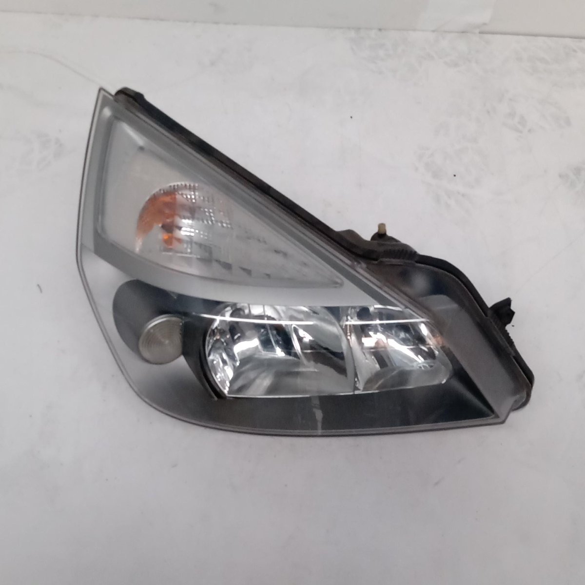 Fanale anteriore destro