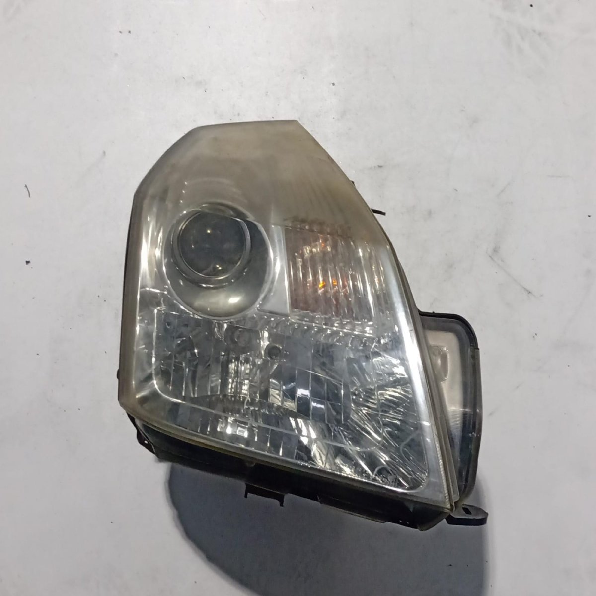 Fanale anteriore destro