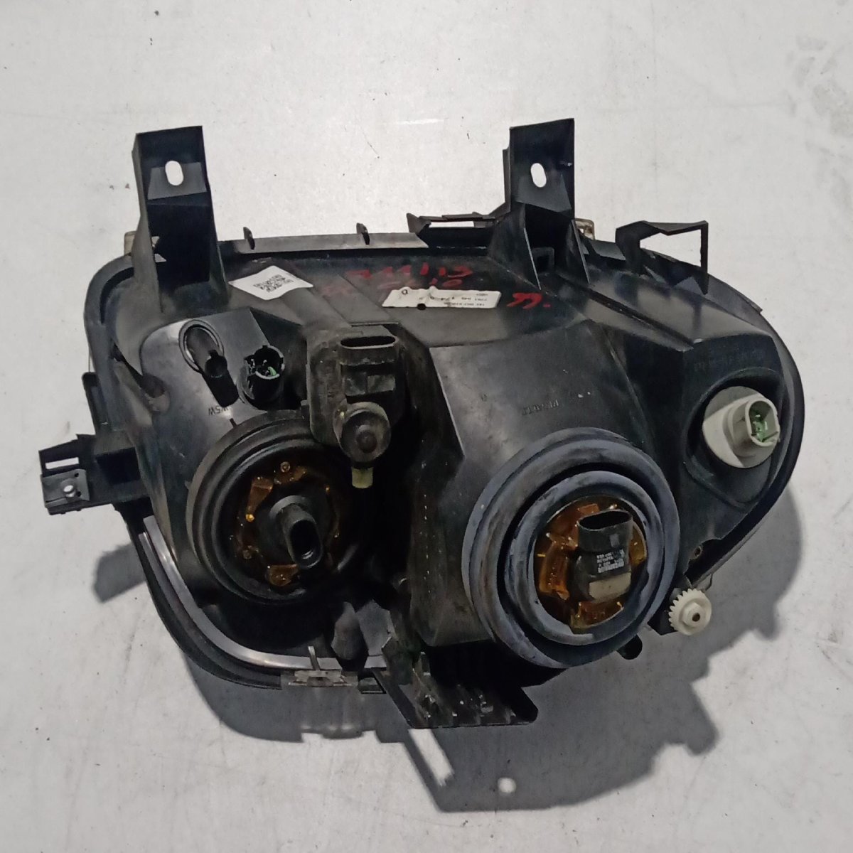 Fanale anteriore sinistro