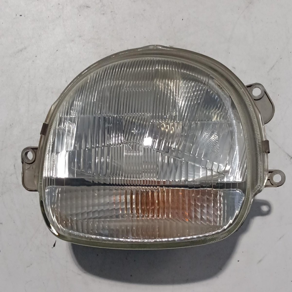 Fanale anteriore sinistro