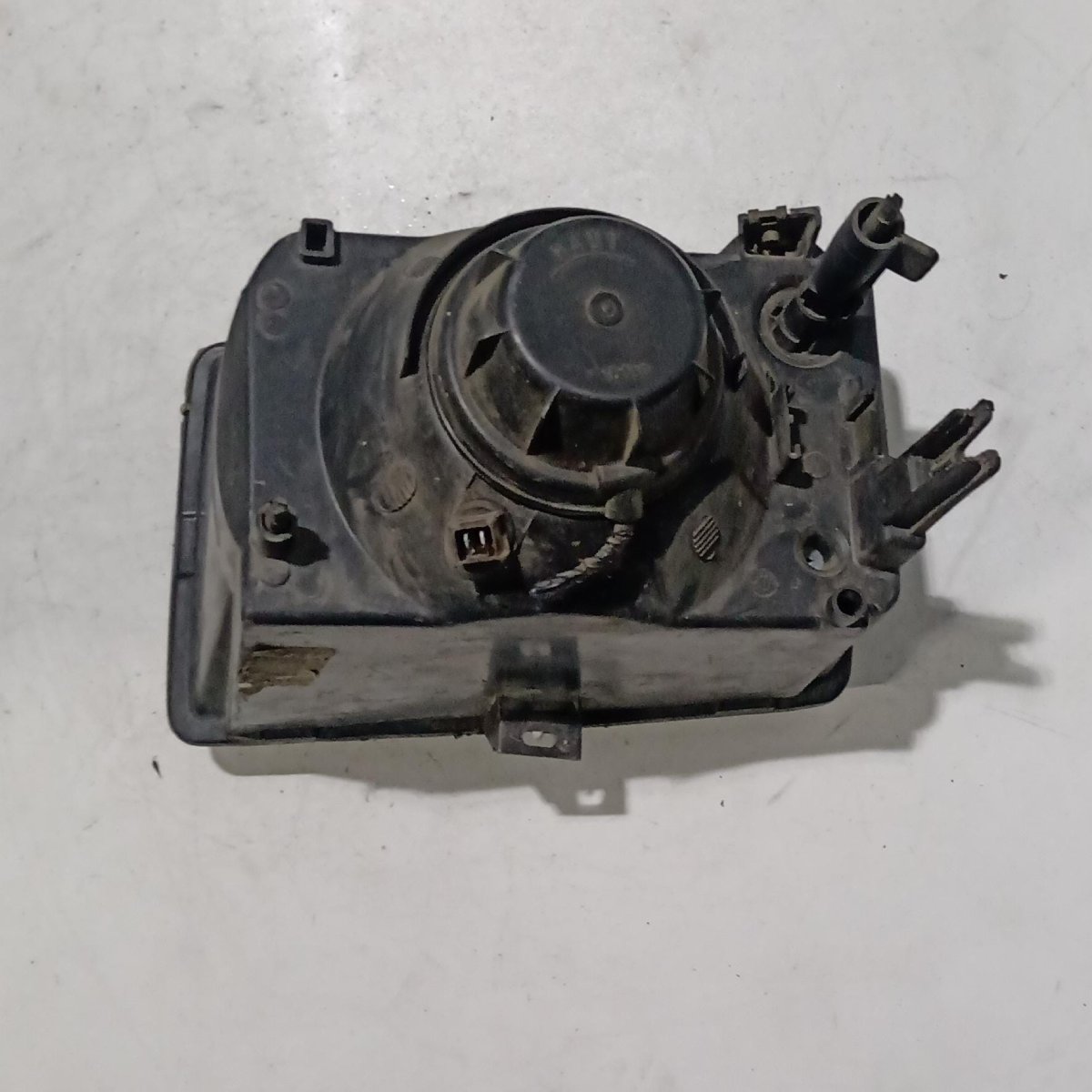 Fanale anteriore destro