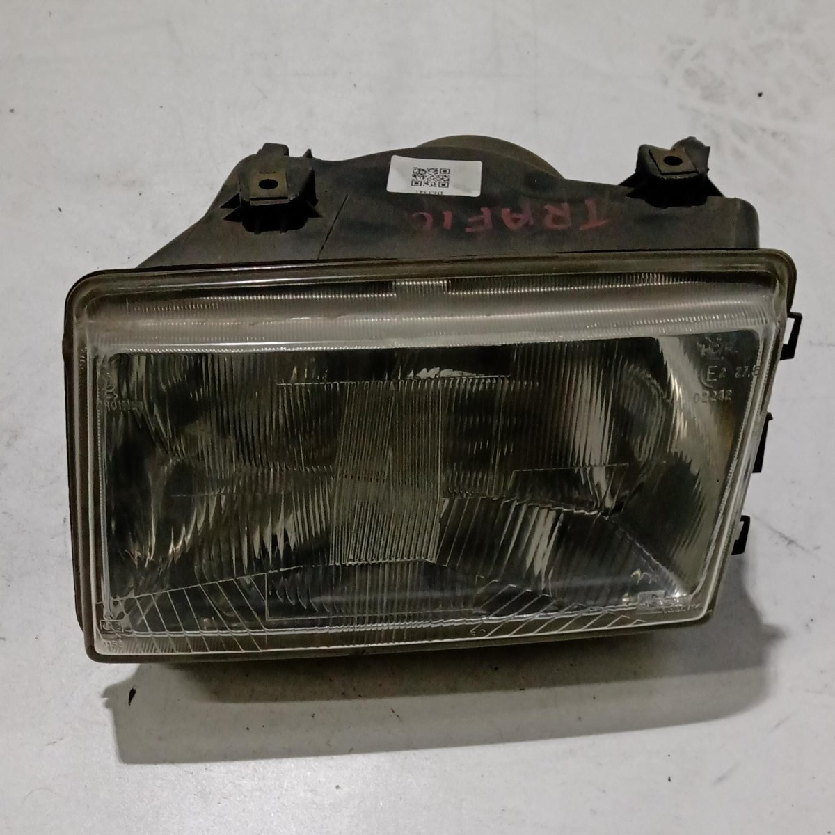 Fanale anteriore sinistro