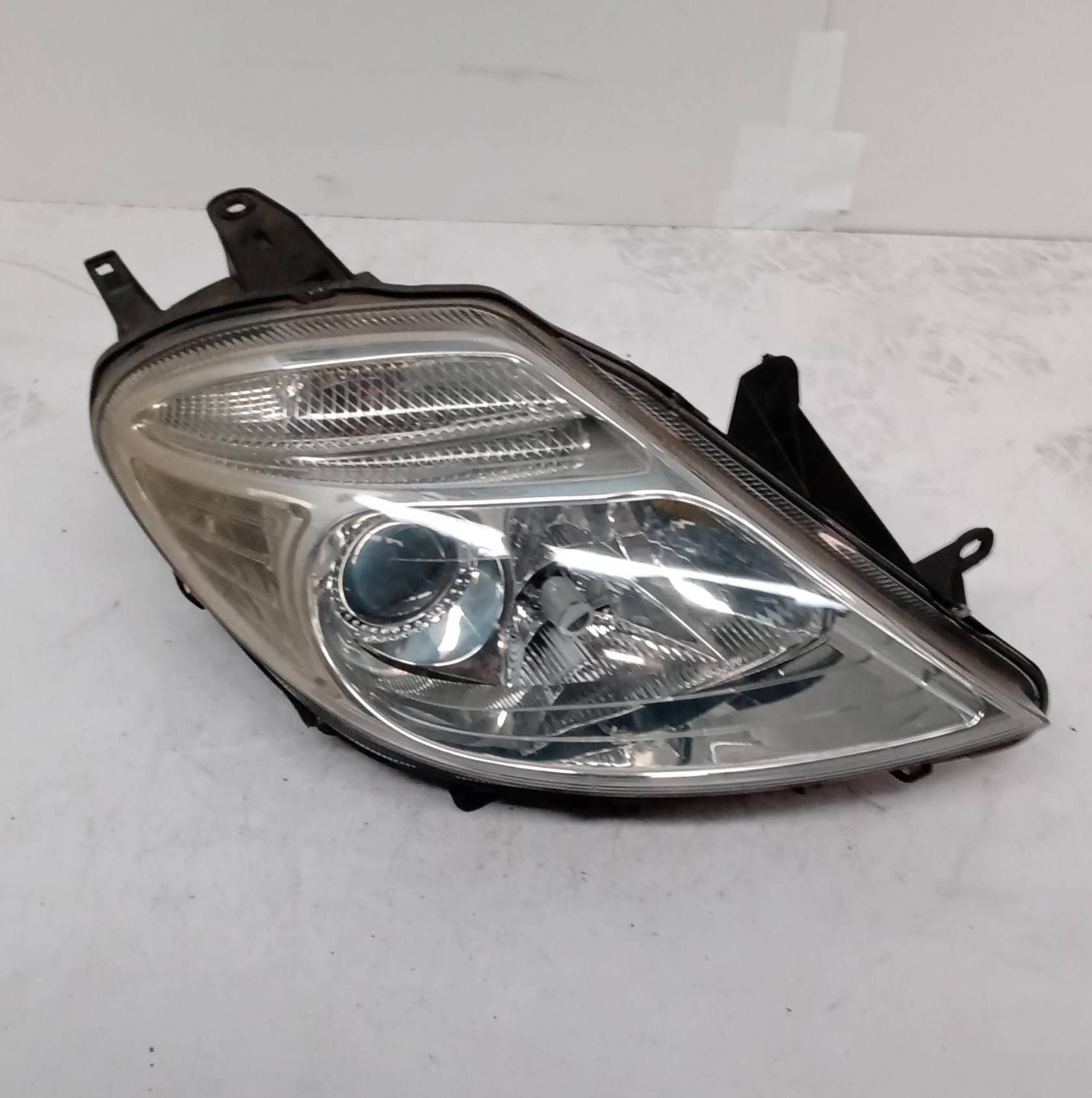 Fanale anteriore destro