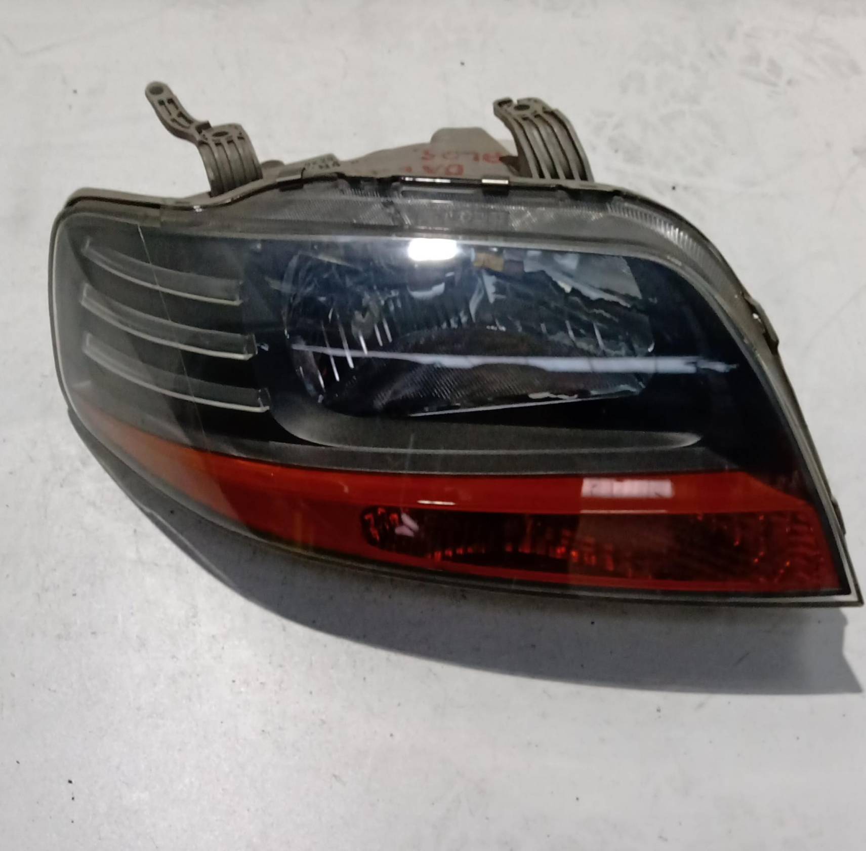 Fanale anteriore destro