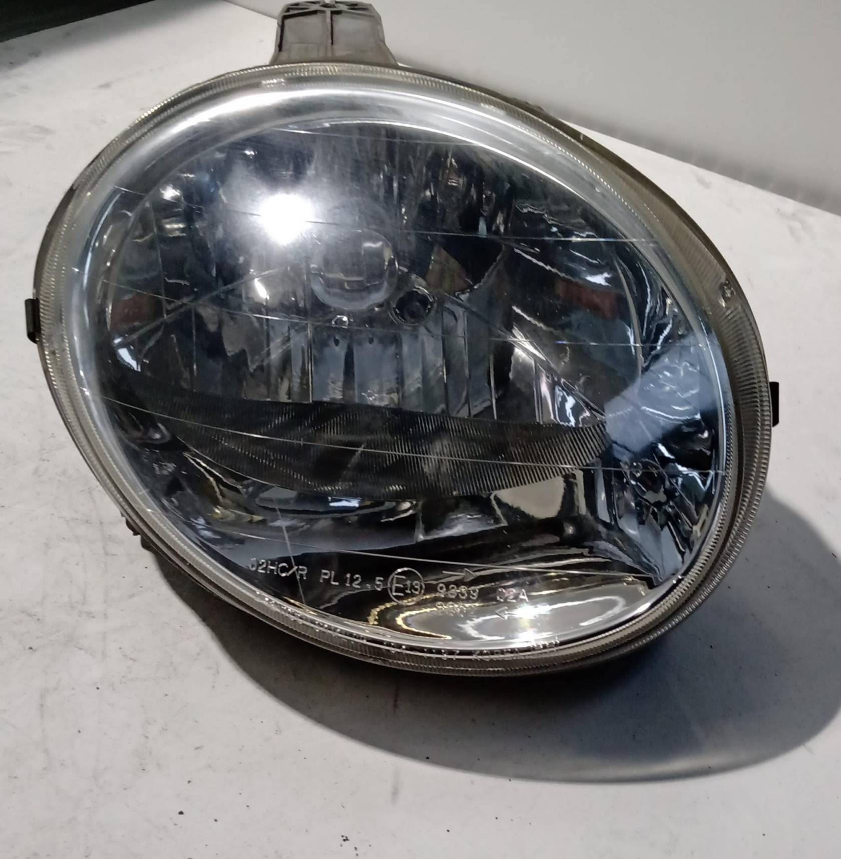 Fanale anteriore destro