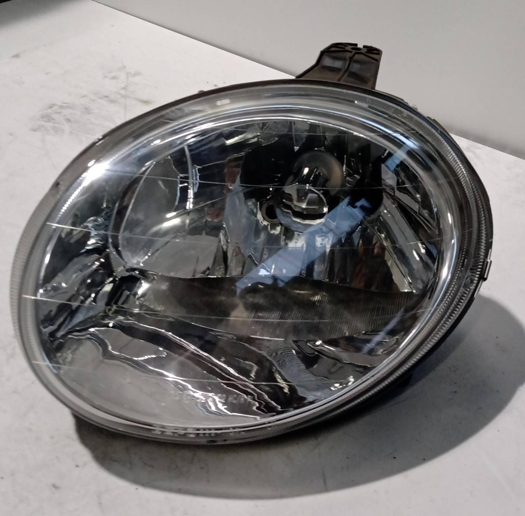 Fanale anteriore sinistro