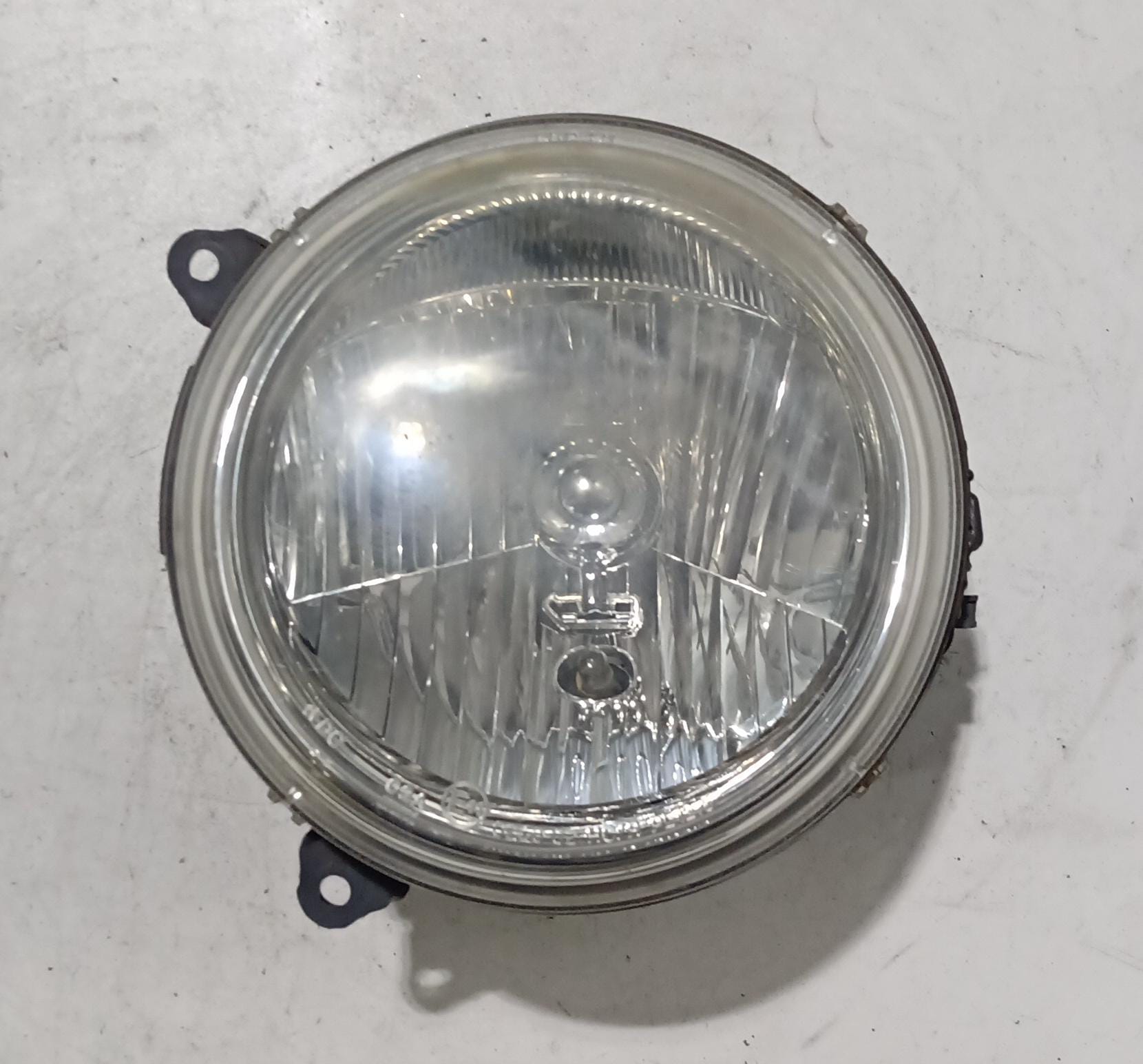 Fanale anteriore sinistro