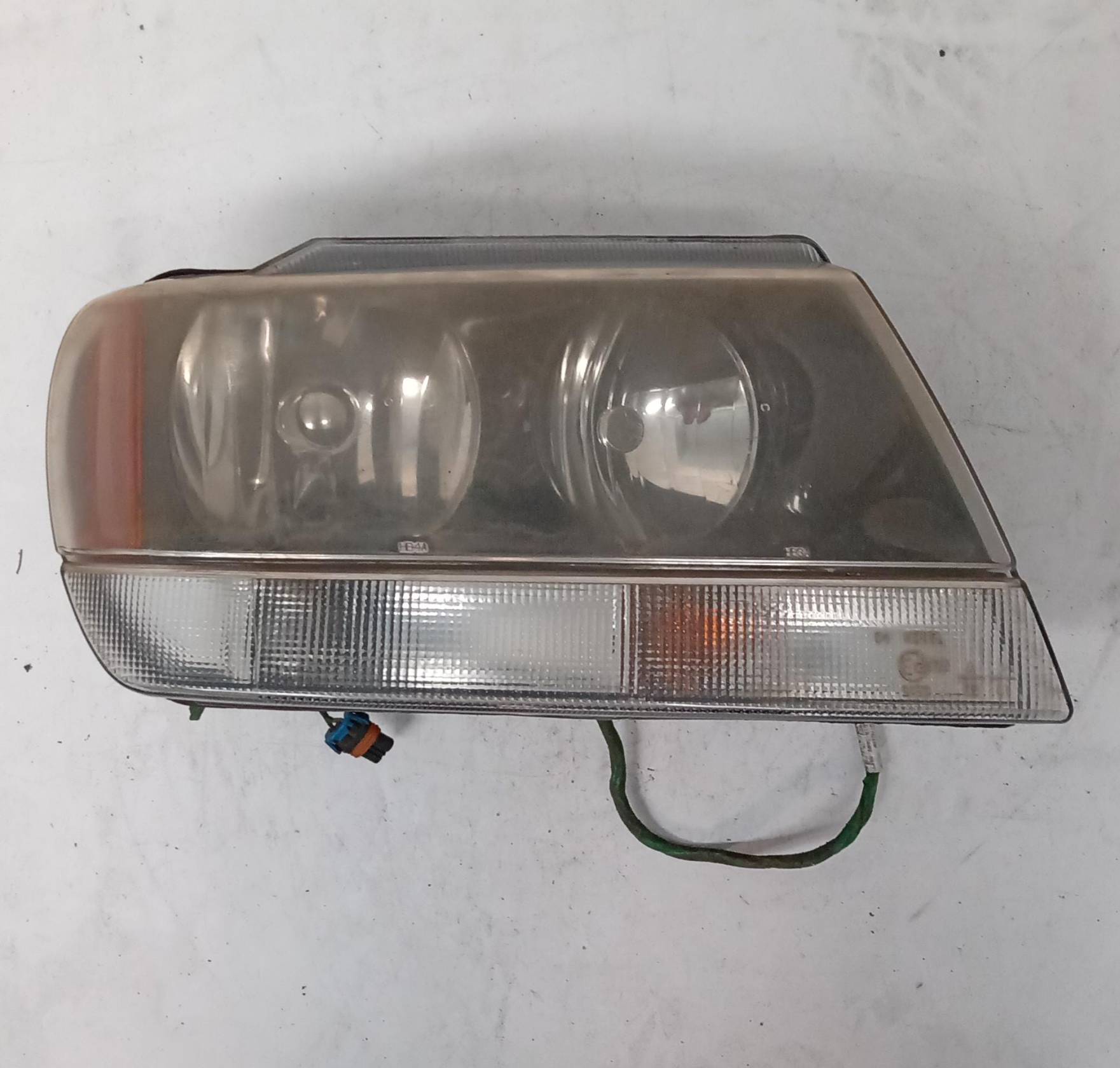 Fanale anteriore destro