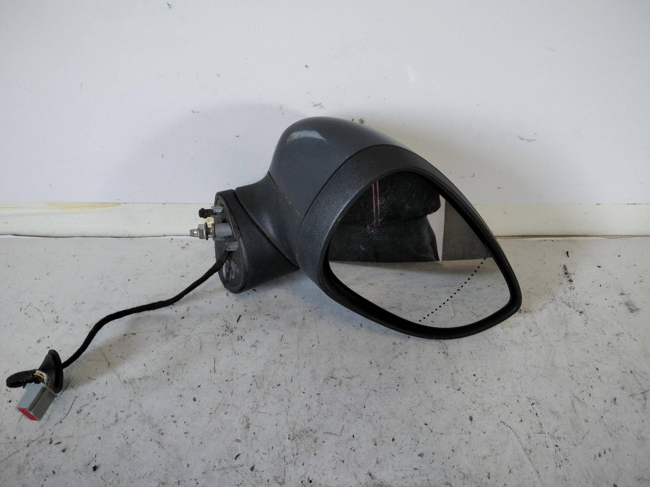 Retrovisore est. regolaz. elettr. dx.