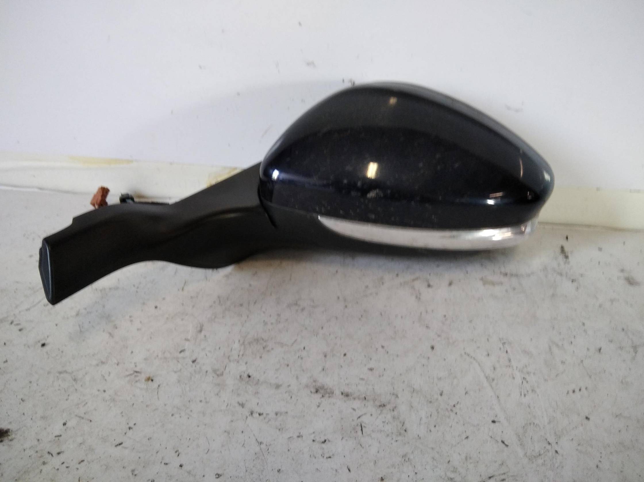 Retrovisore est. regolaz. elettr. sx.