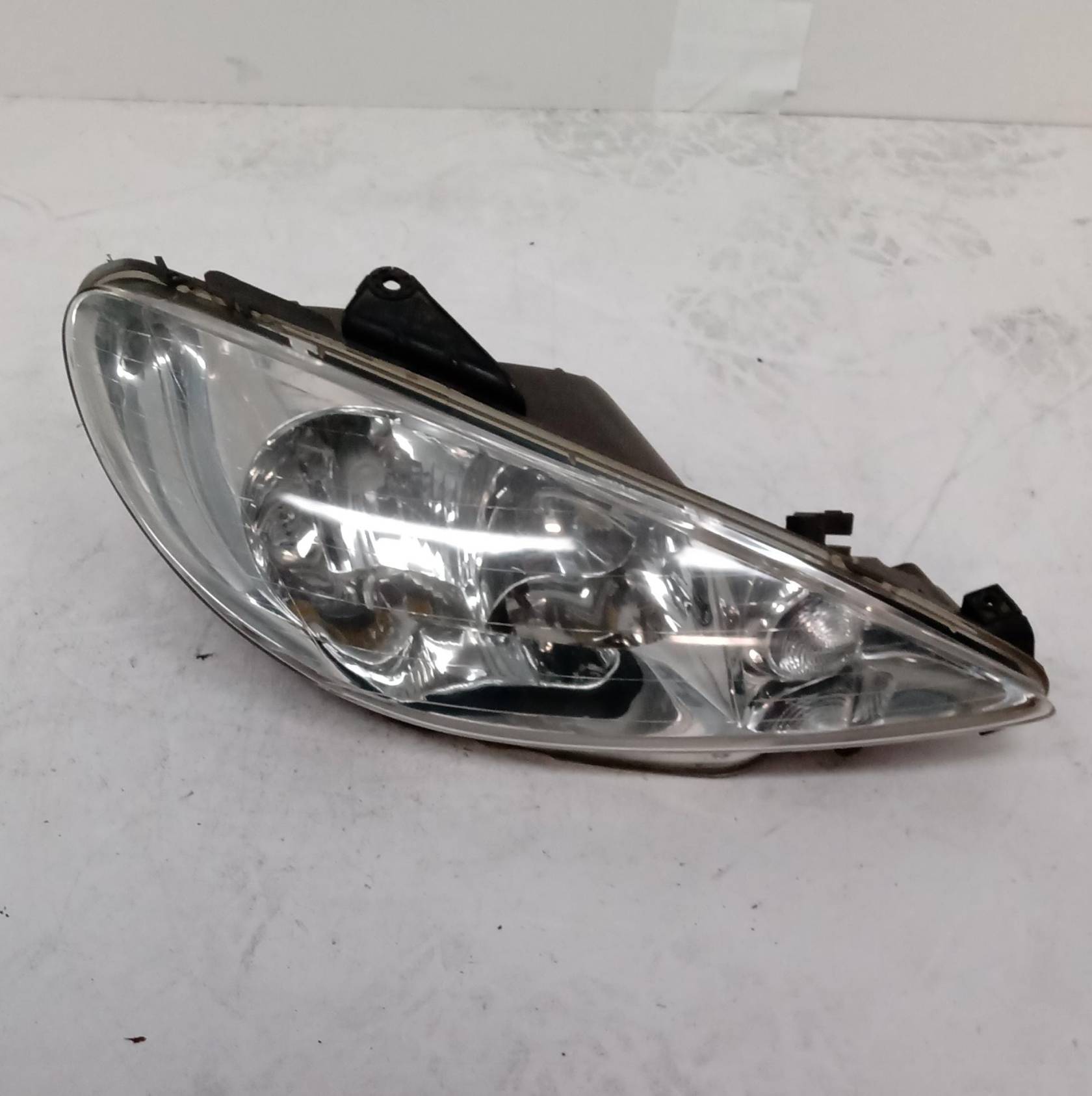 Fanale anteriore destro