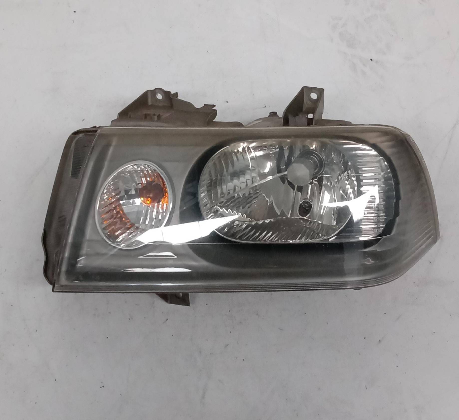 Fanale anteriore sinistro