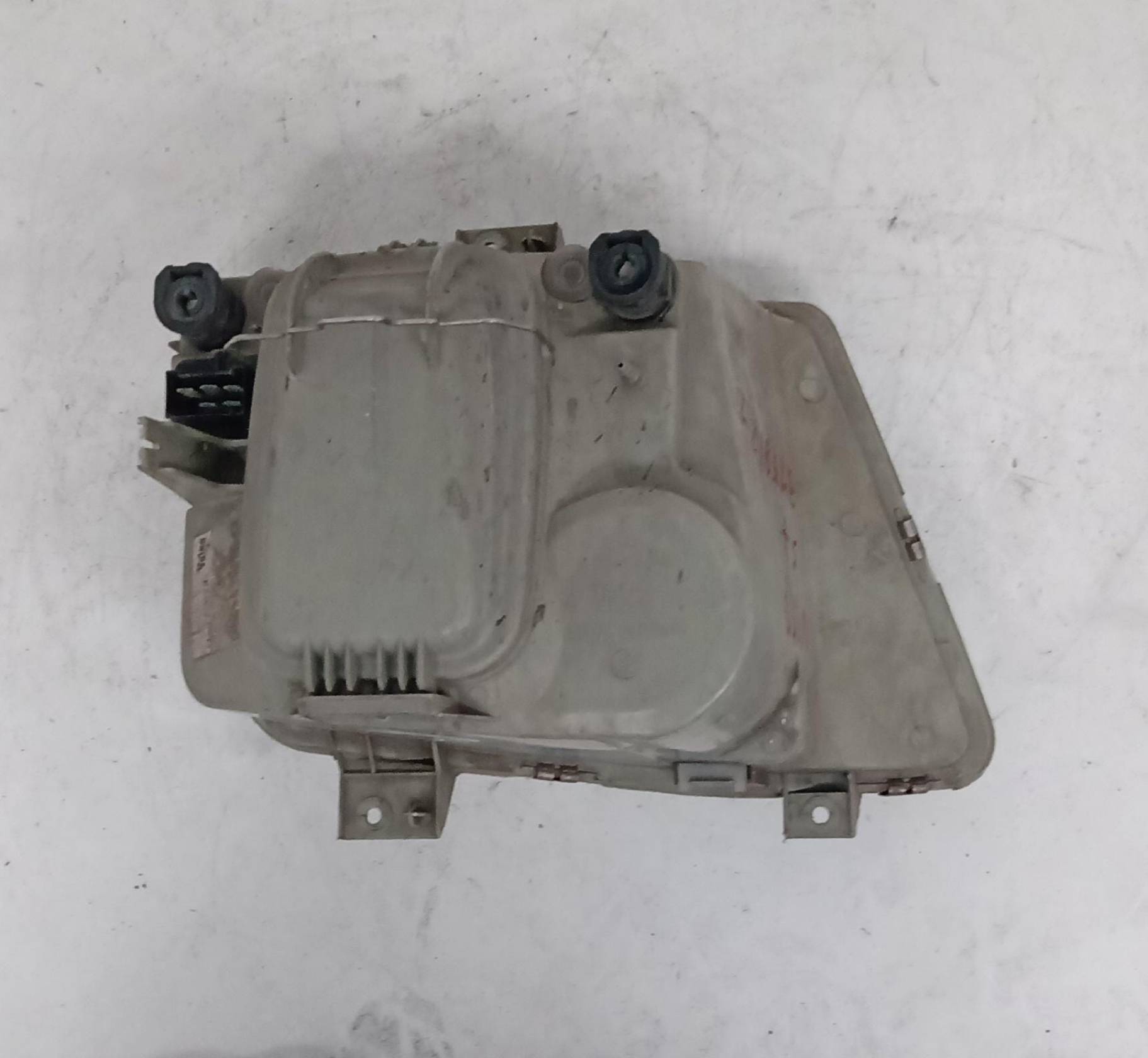 Fanale anteriore sinistro