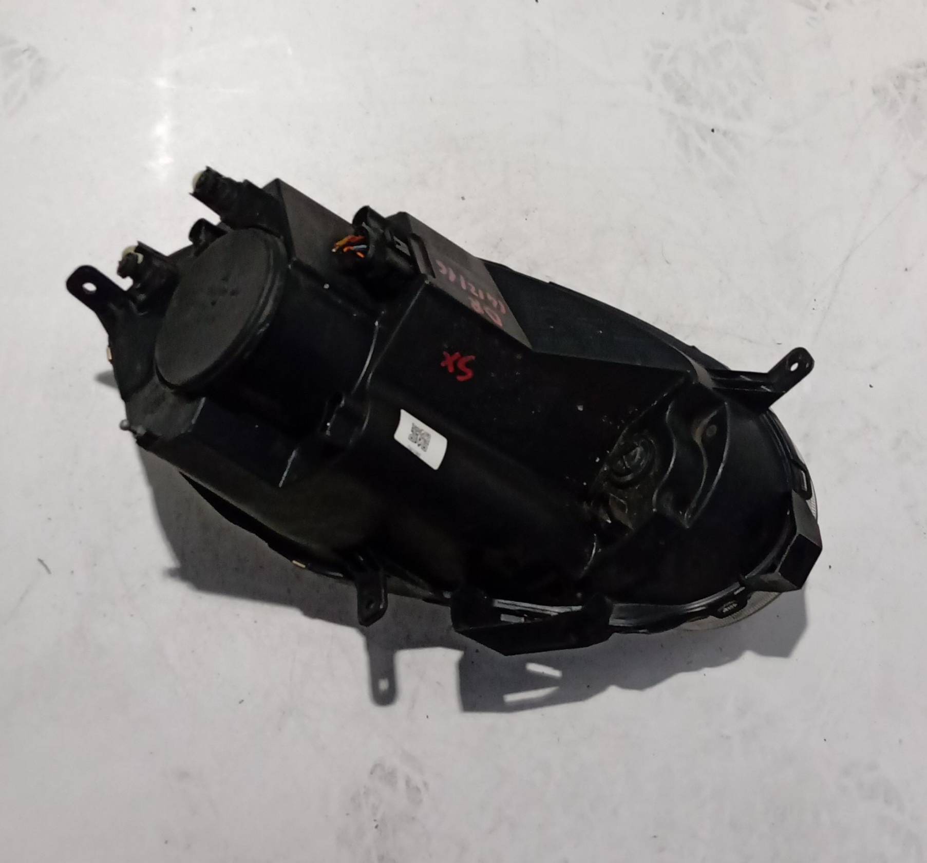 Fanale anteriore sinistro