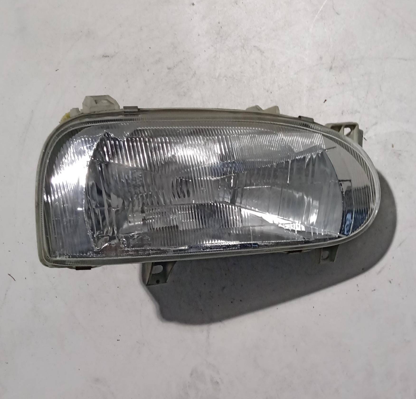 Fanale anteriore destro