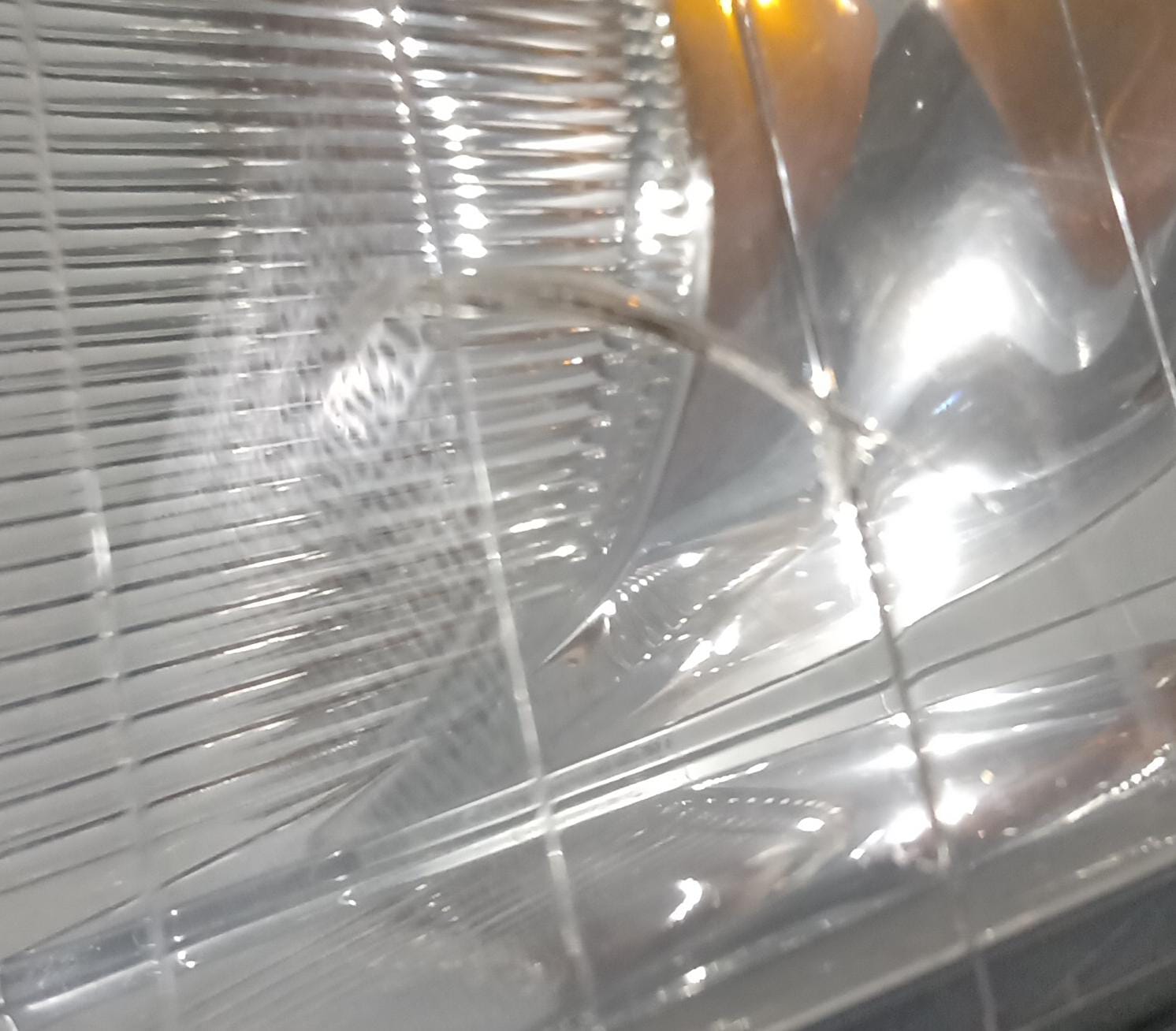 Fanale anteriore sinistro