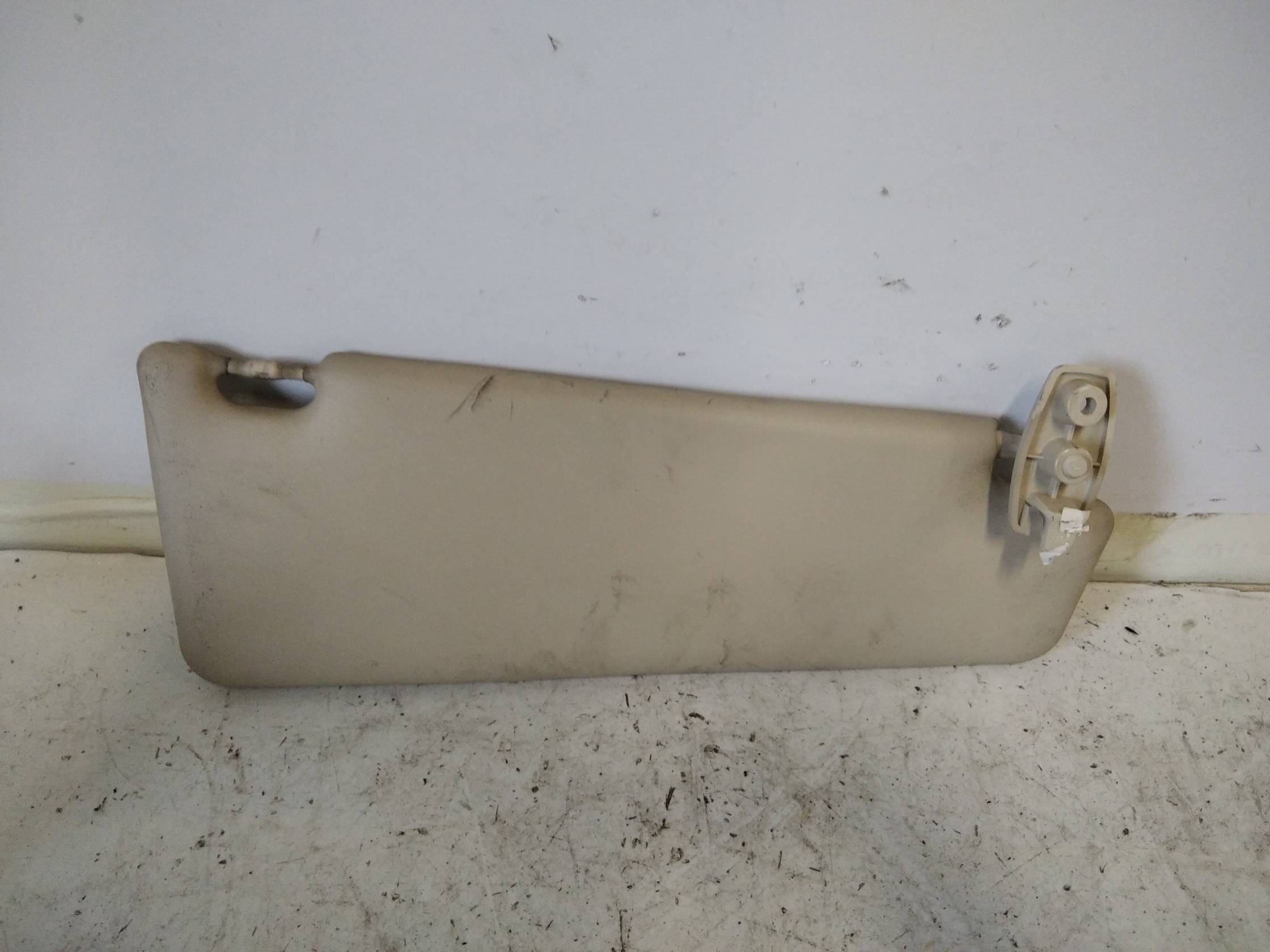 Aletta parasole parabrezza sx.