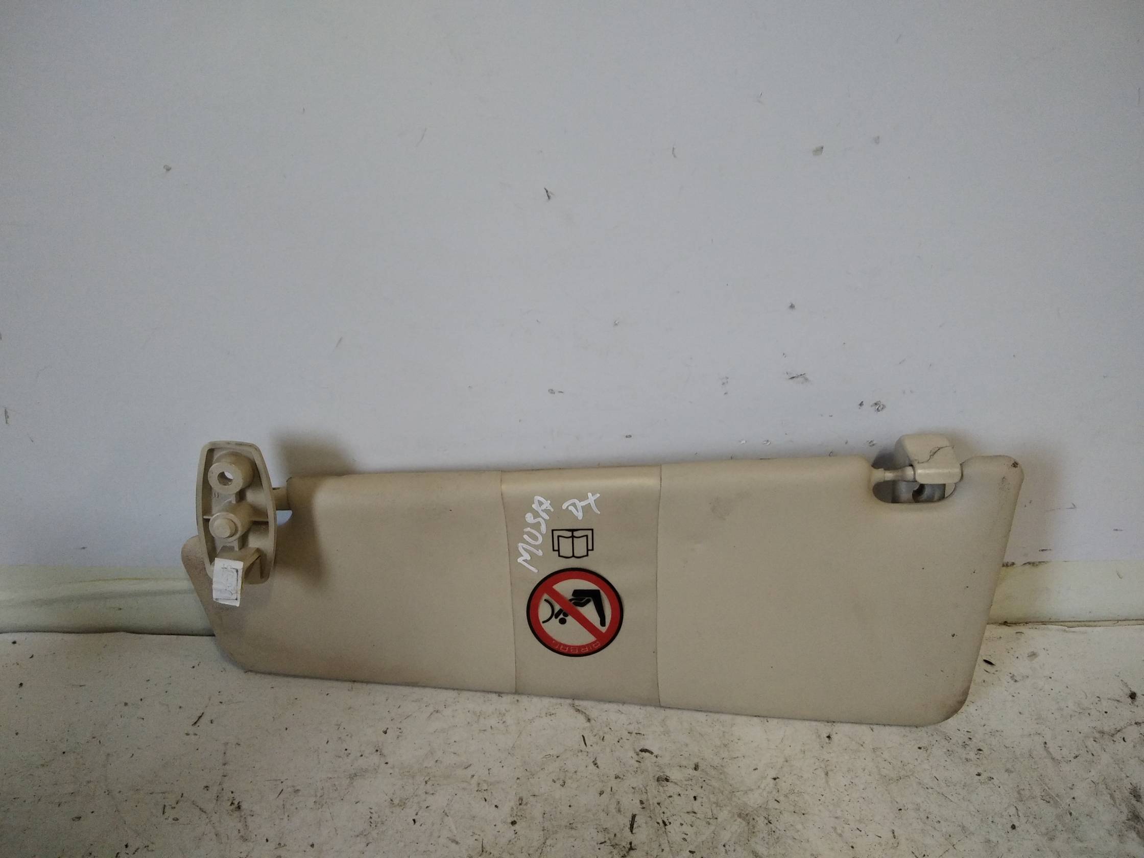 Aletta parasole parabrezza dx.