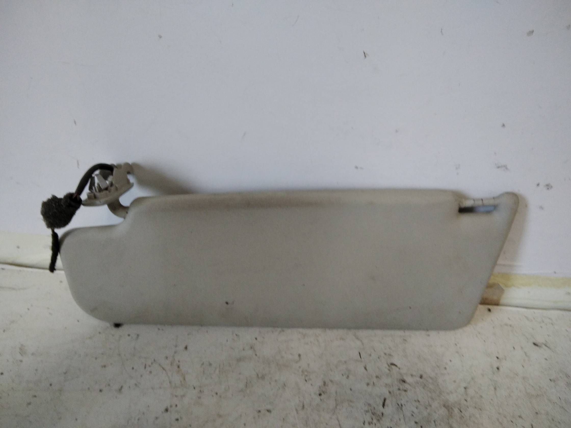 Aletta parasole parabrezza dx.