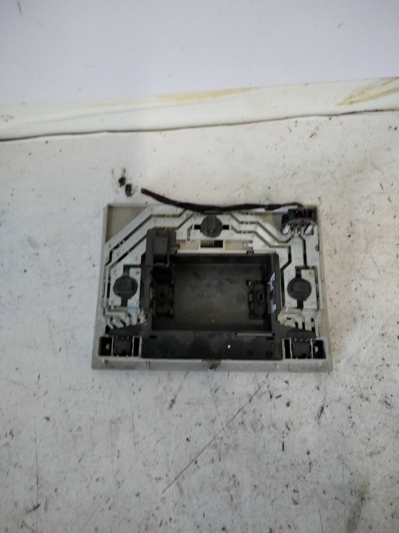 Luce cortesia ant. tetto