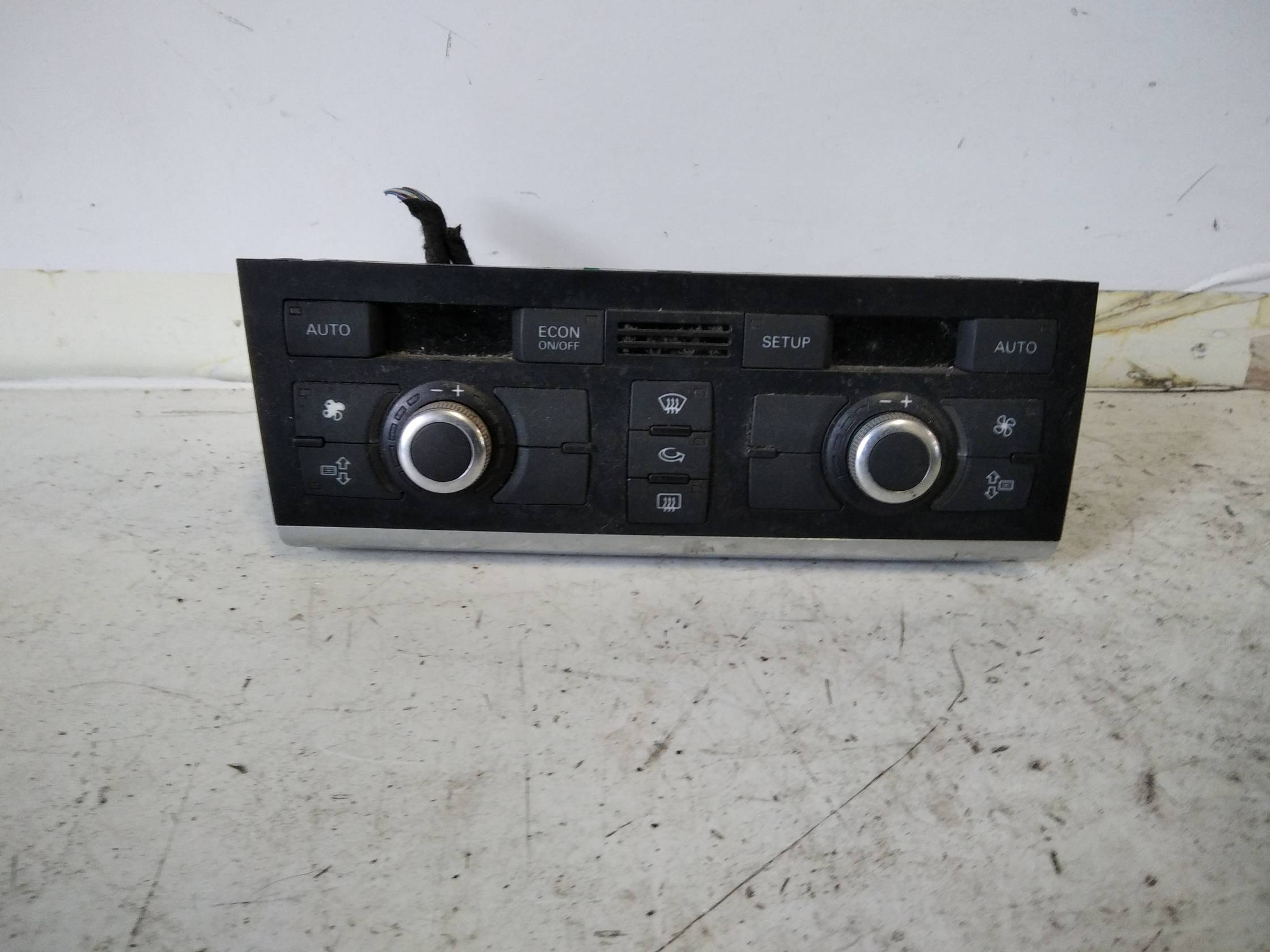 Blocco comando climatizzazione Blocco comando climatizzazione