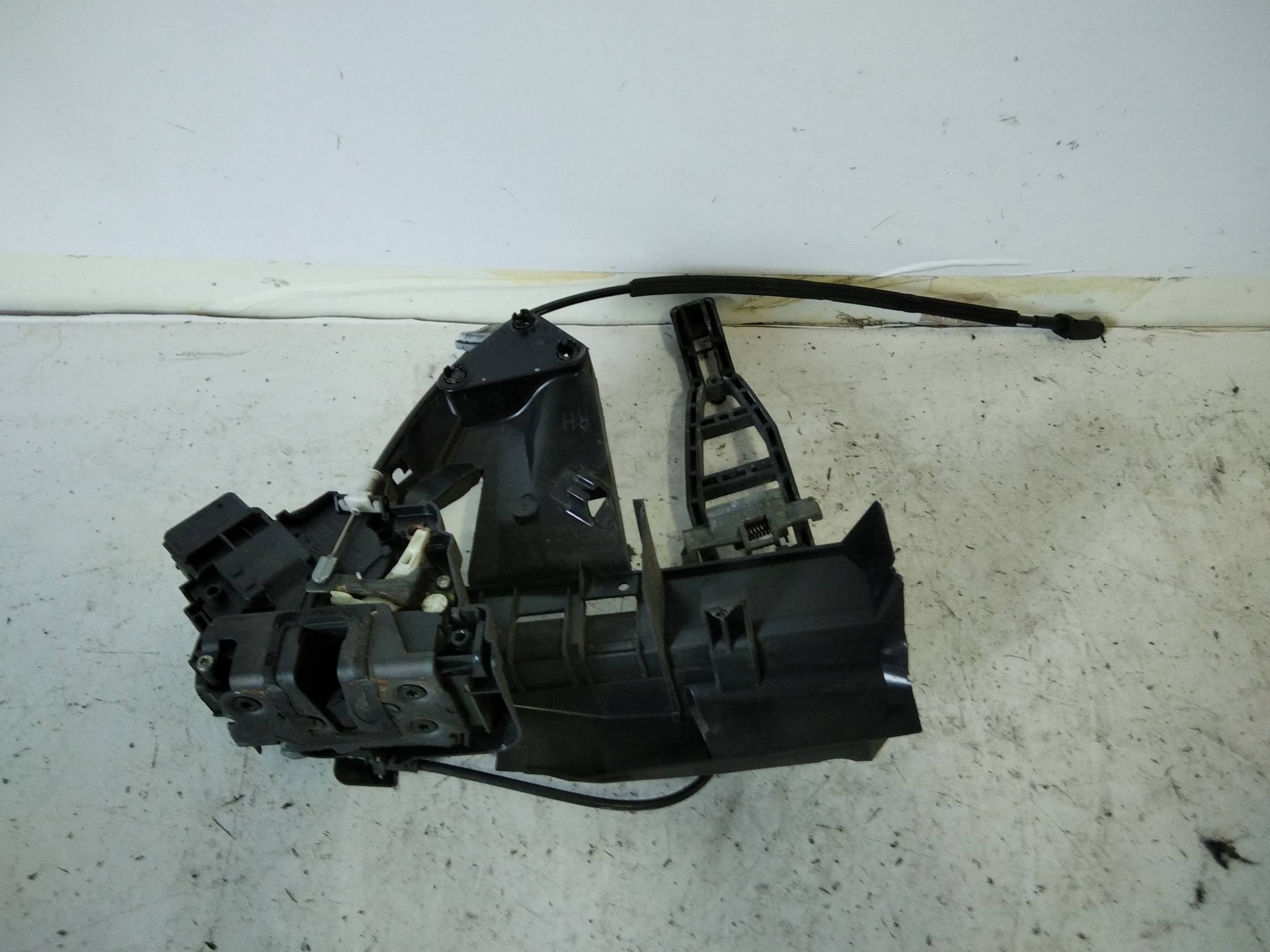 Serratura porta ant. dx.