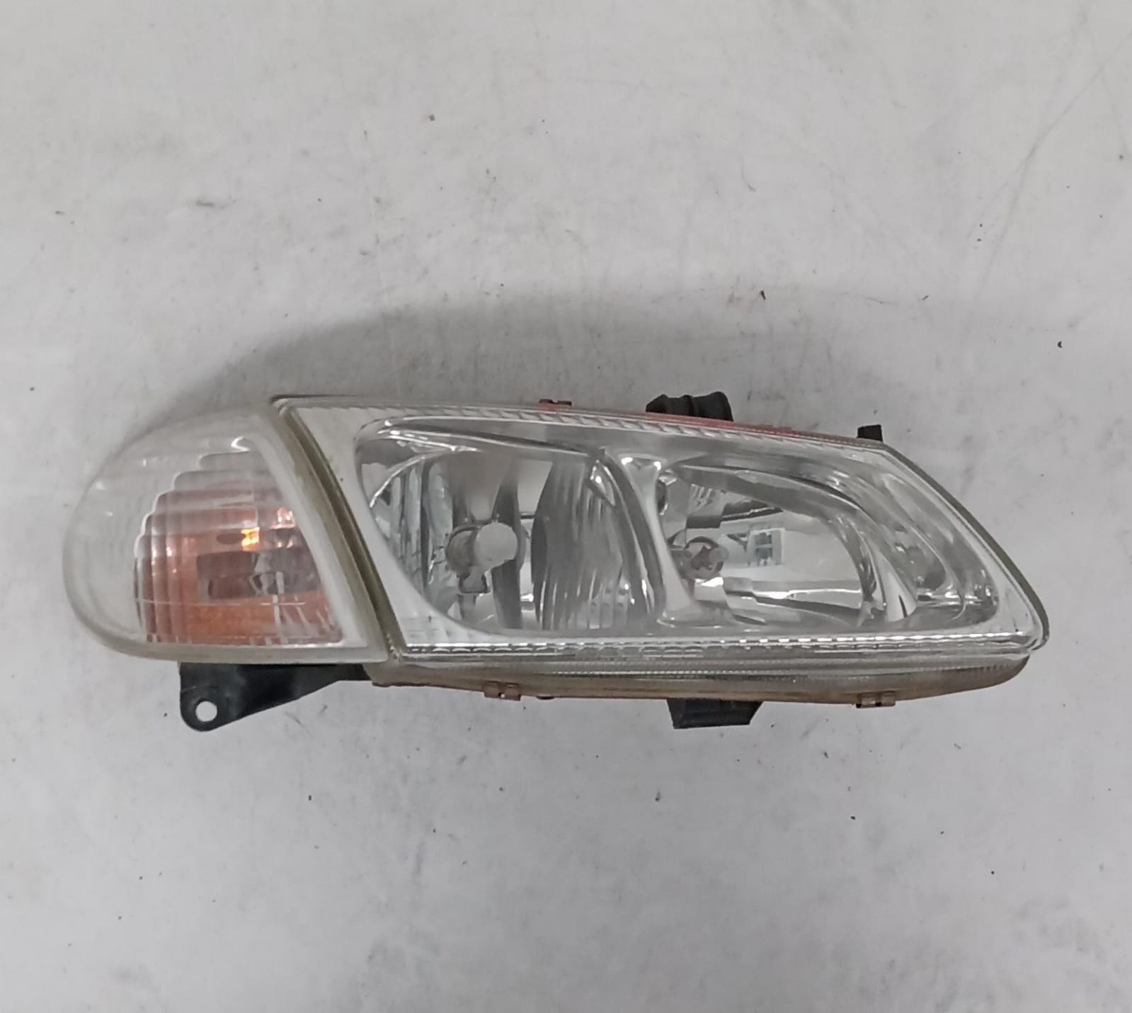 Fanale anteriore destro