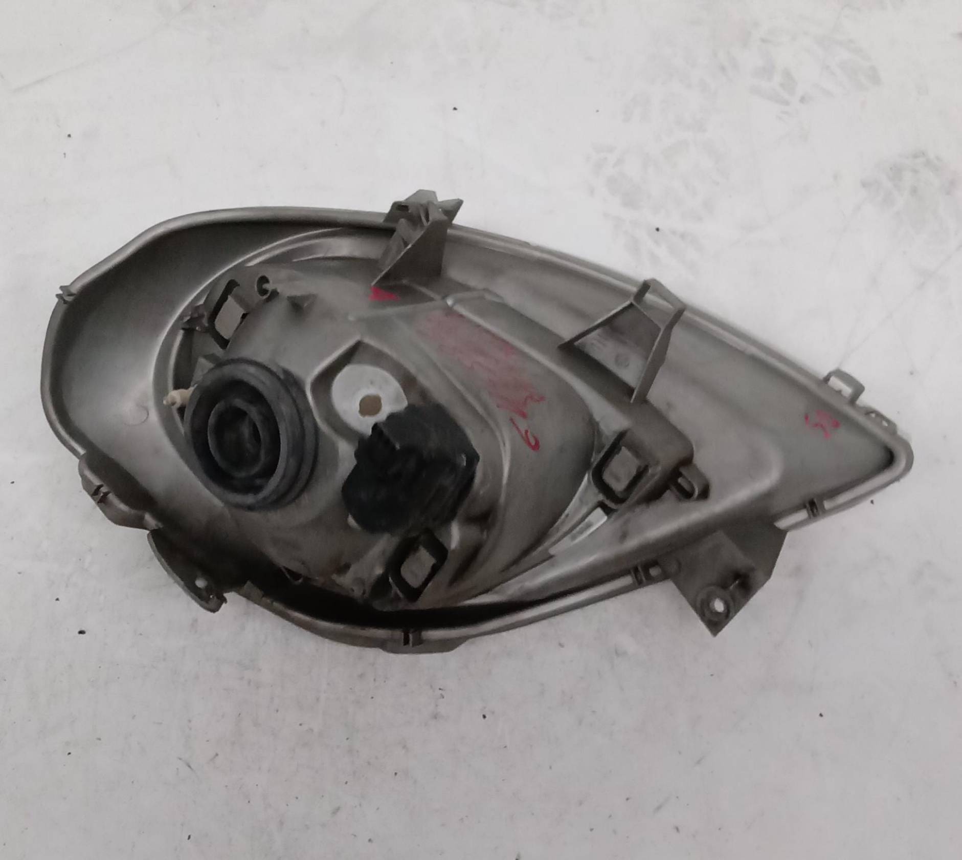 Fanale anteriore destro